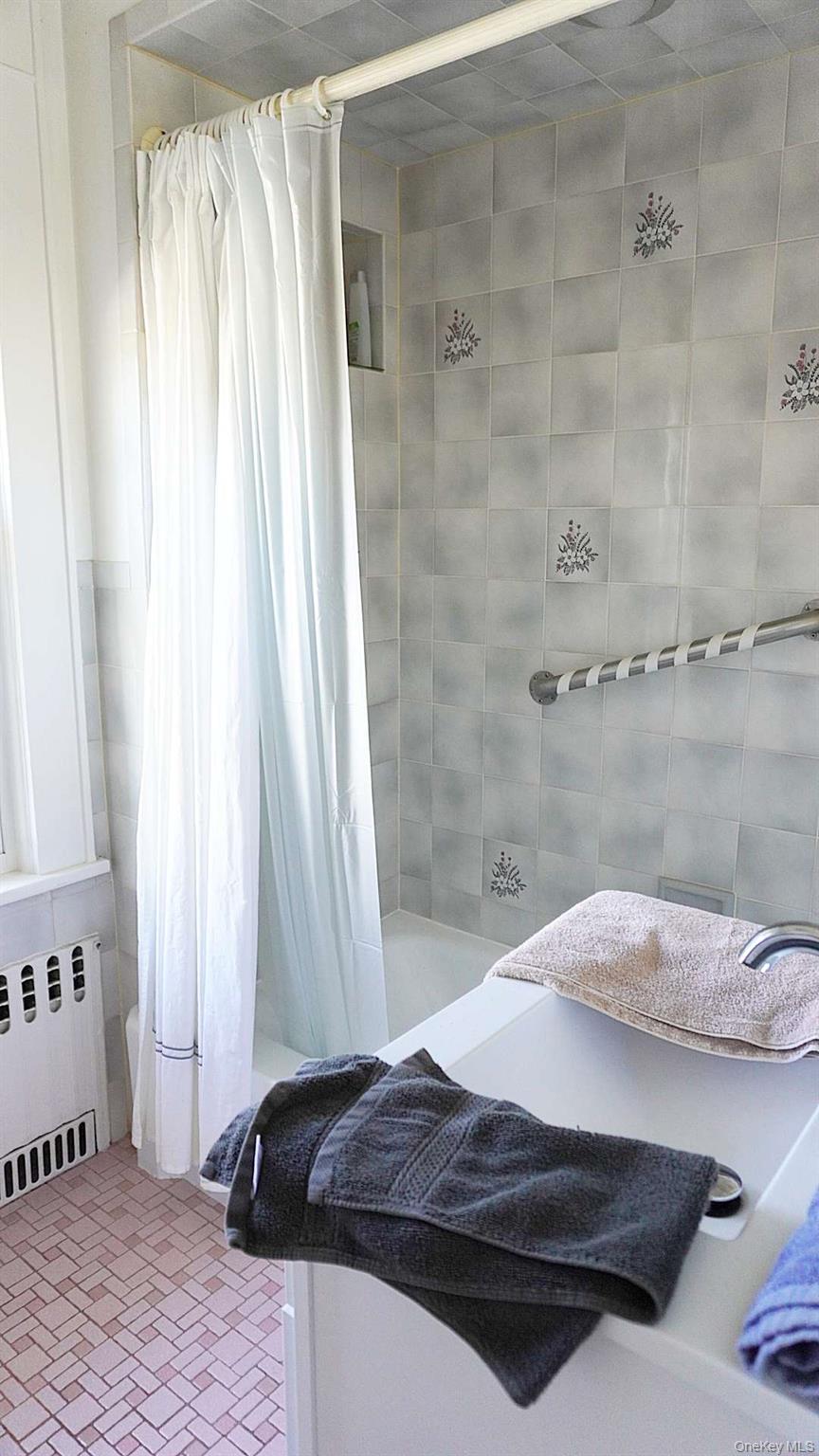 #15 photo, 20 Pelhamside Drive, New Rochelle , NY 10801