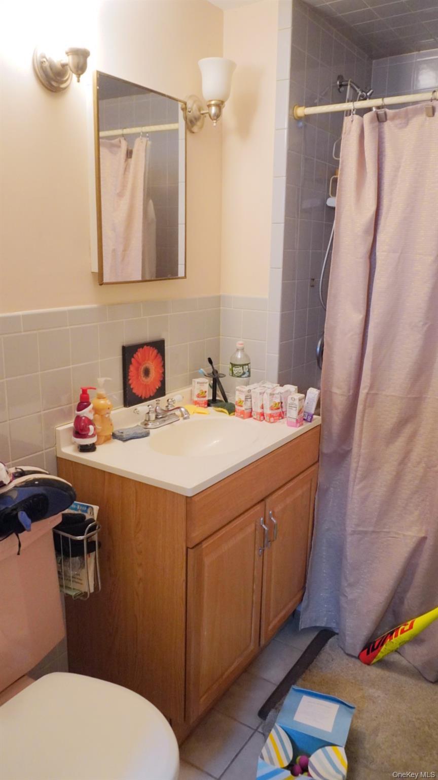 #16 photo, 20 Pelhamside Drive, New Rochelle , NY 10801