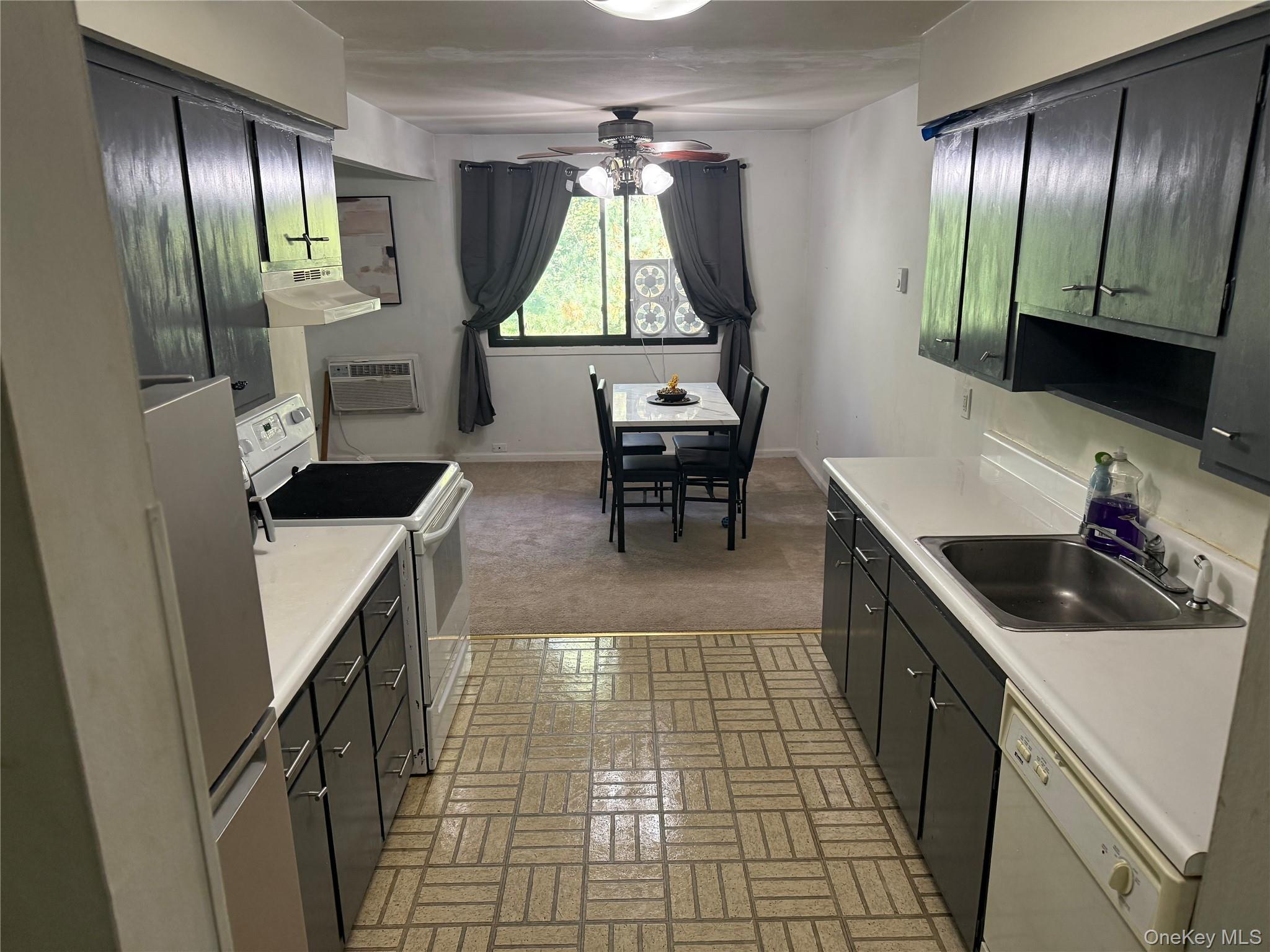 #13 photo, 10 Oakwood Terrace, New Windsor , NY 12553