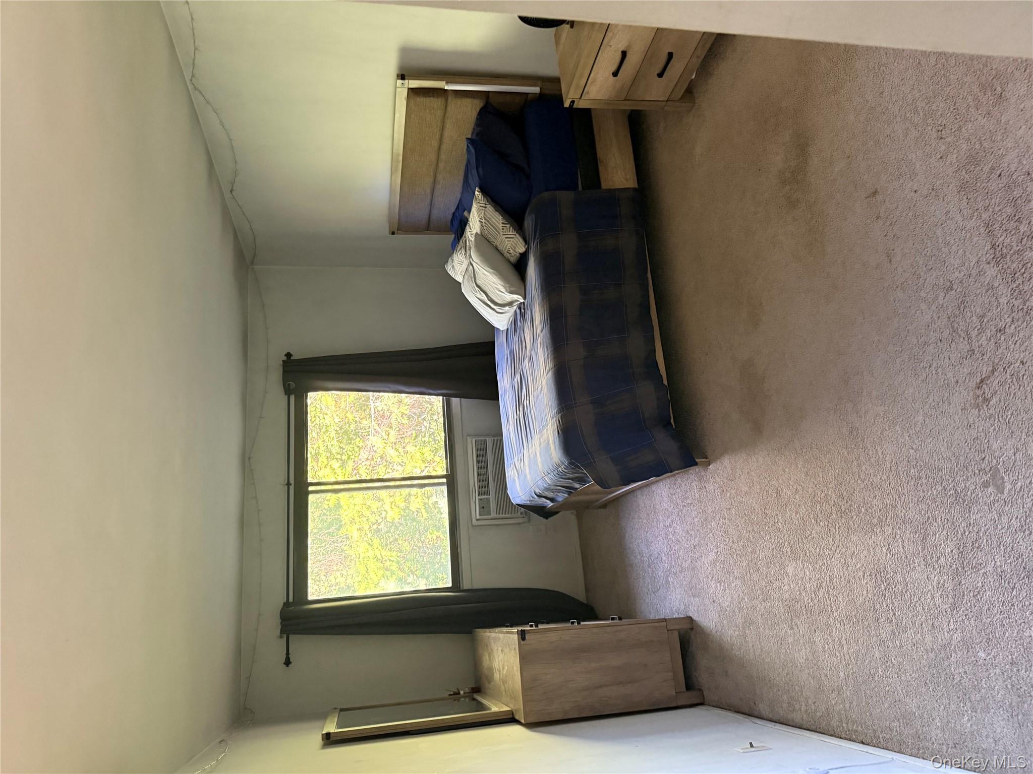 #14 photo, 10 Oakwood Terrace, New Windsor , NY 12553