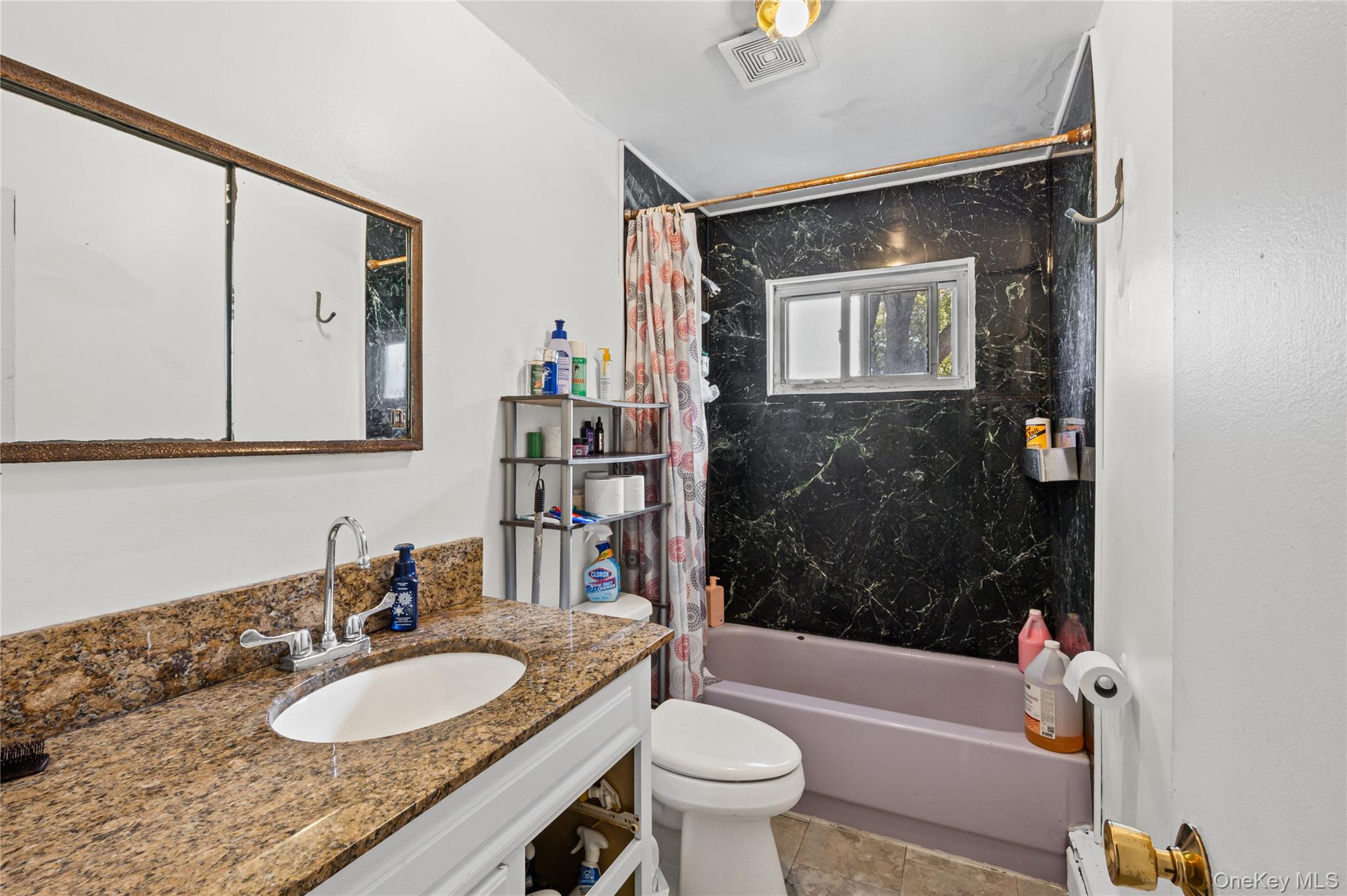 #17 photo, 75 Oak Street, Amityville , NY 11701