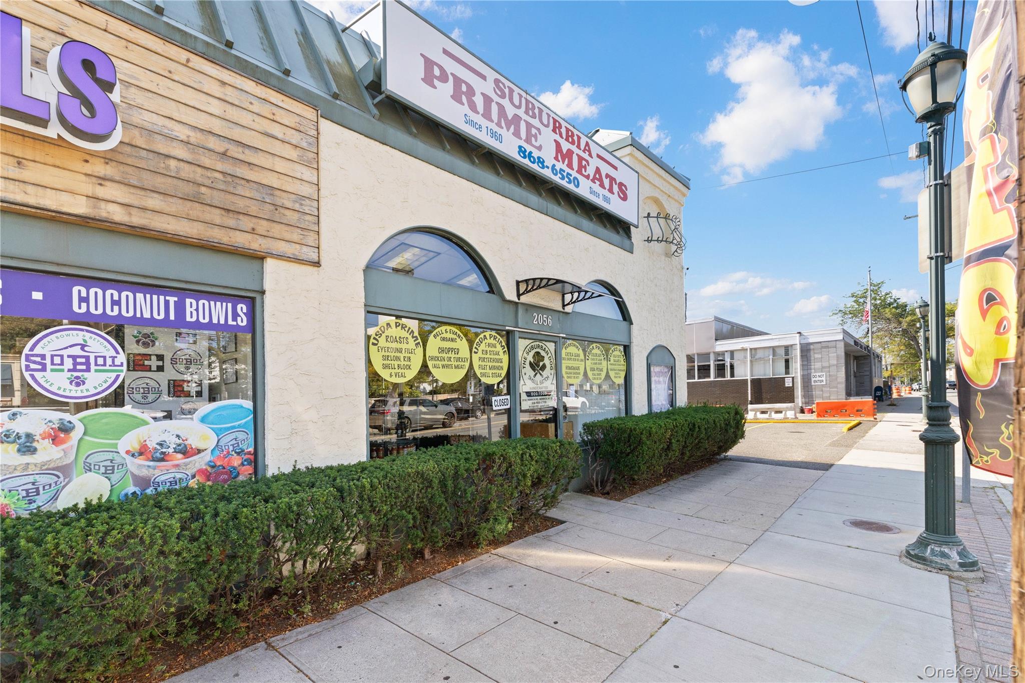 #1 photo, 2056 Merrick Road, ナッソー郡 Merrick , NY 11566