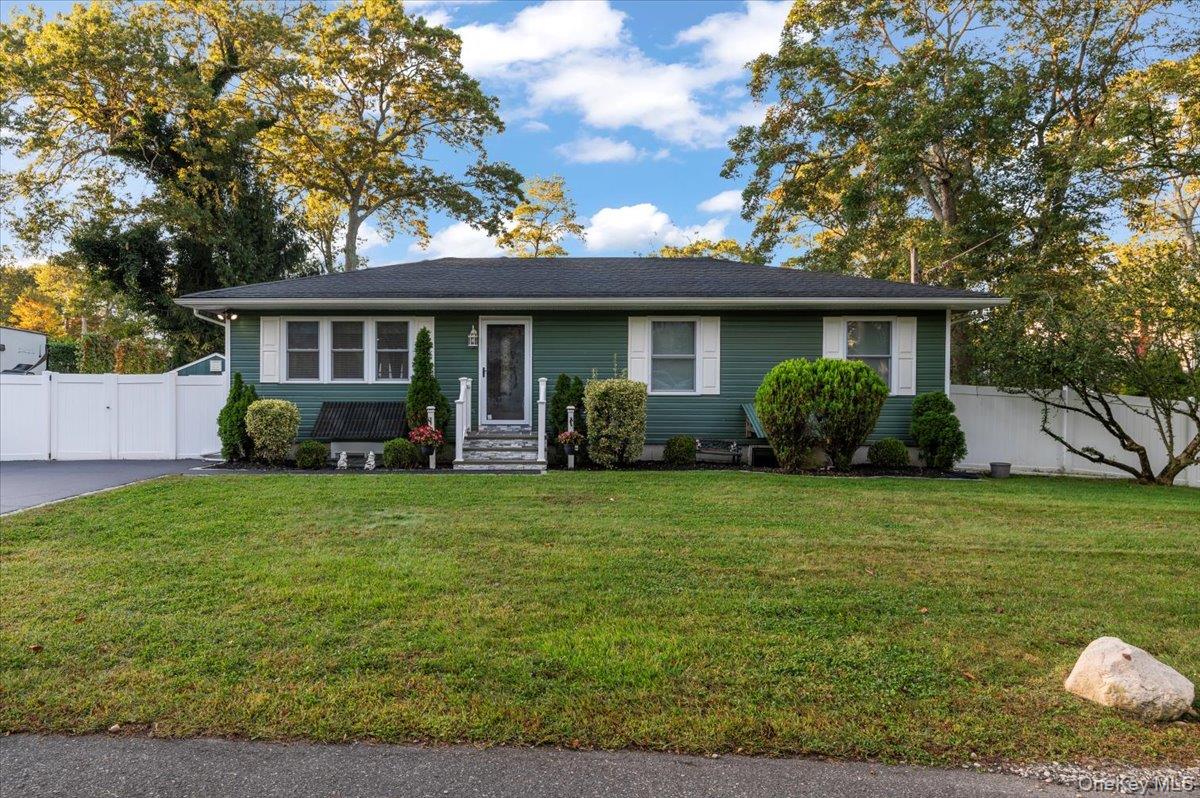 #3 photo, 212 Locust Drive, Rocky Point , NY 11778