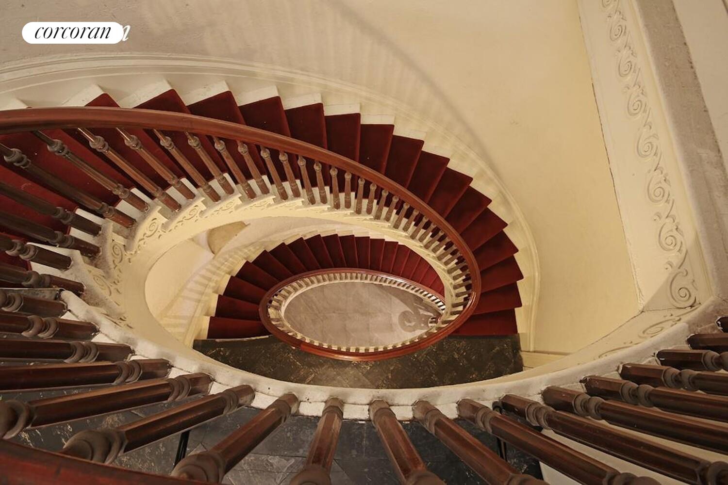 #14 photo, 7 W 16TH Street, Flatiron , NY 10011