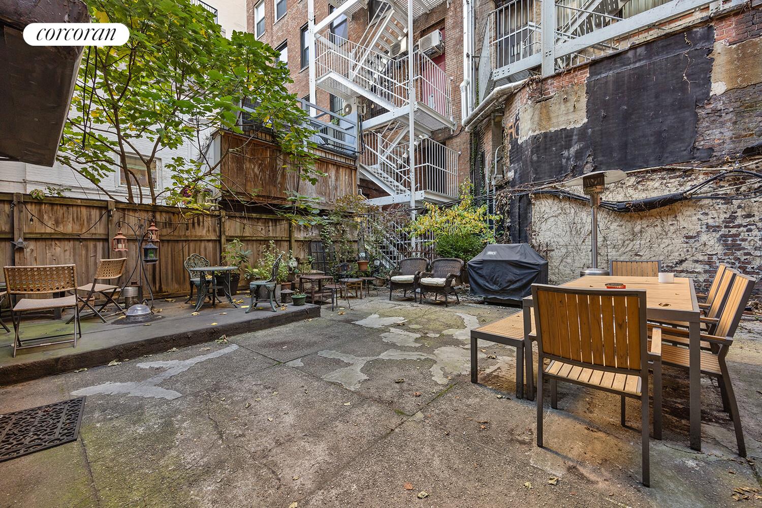 #20 photo, 7 W 16TH Street, Flatiron , NY 10011