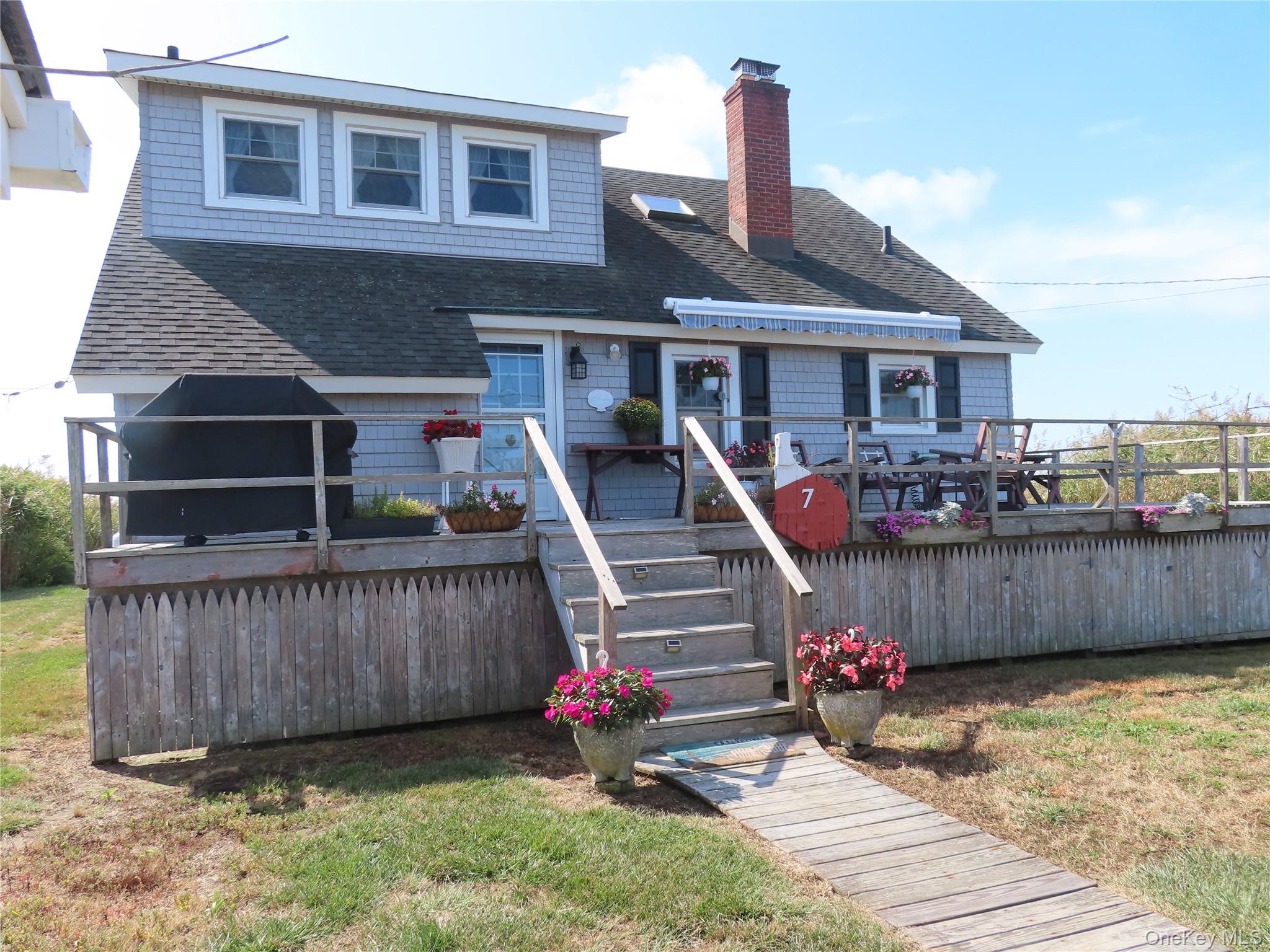 #1 photo, 7 Captree, Babylon , NY 11702