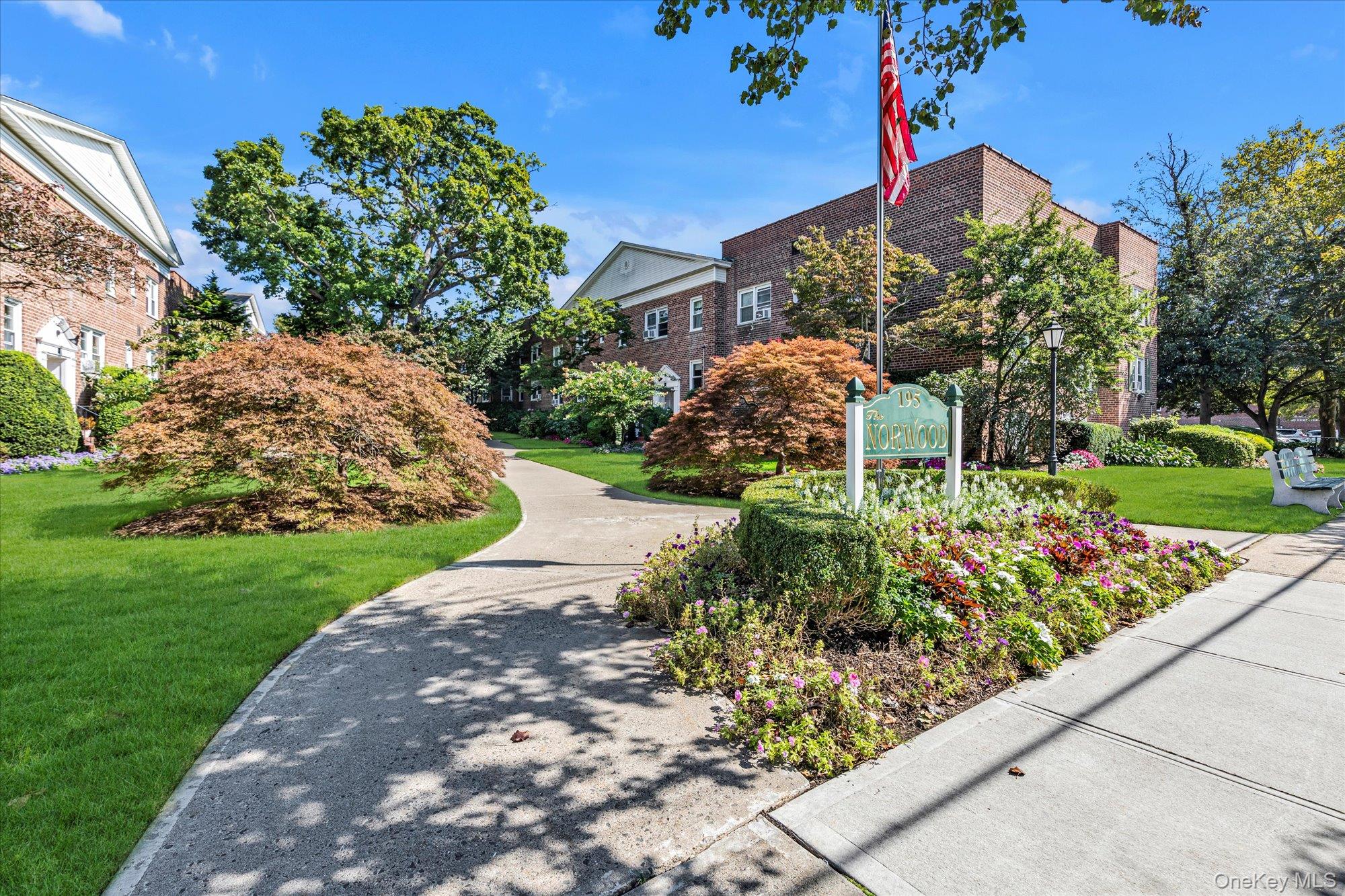 #2 photo, 195 N Village Avenue, ナッソー郡 Rockville Centre , NY 11570