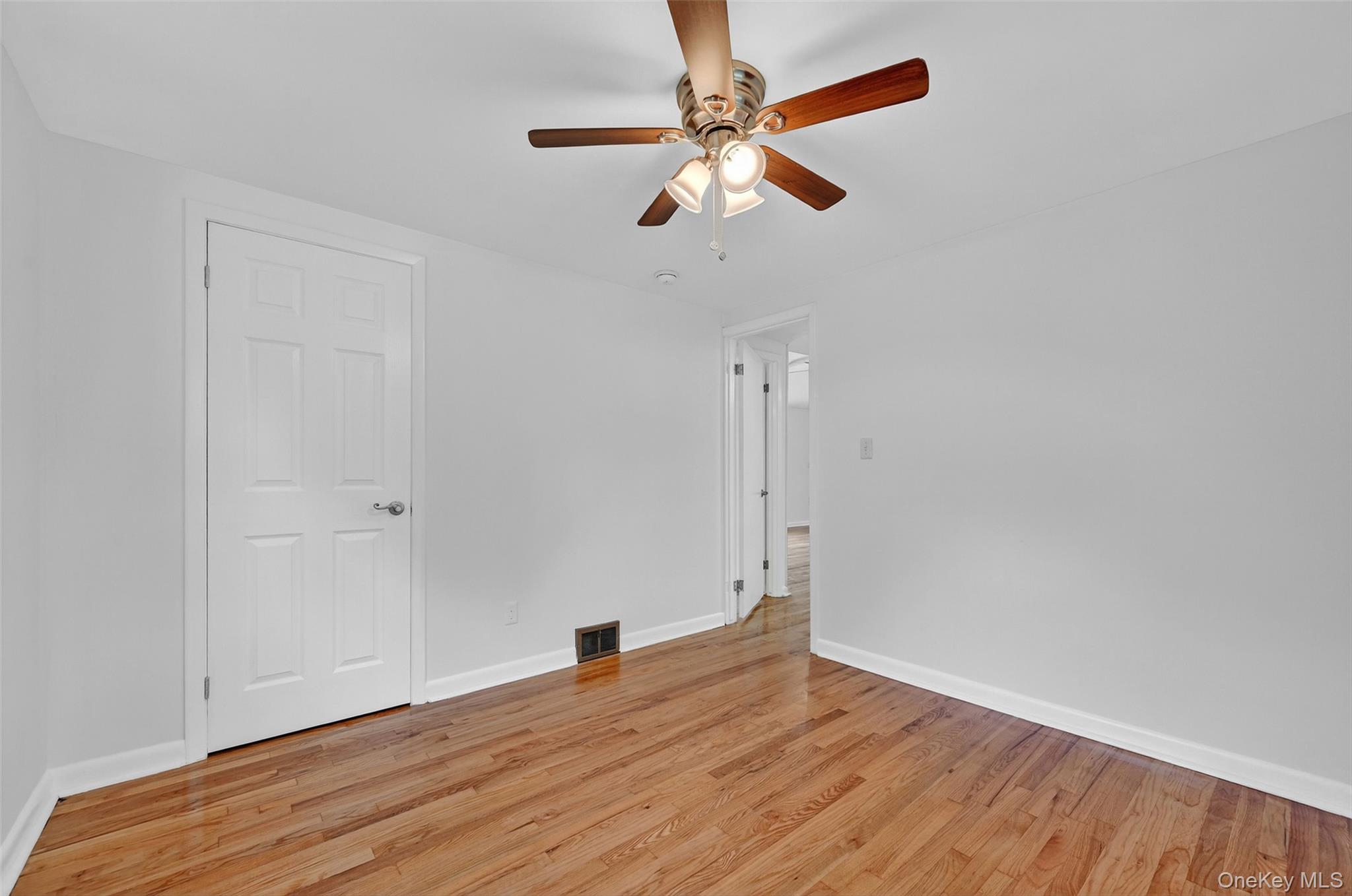 #11 photo, 18 Stonecrest Drive, New Windsor , NY 12553