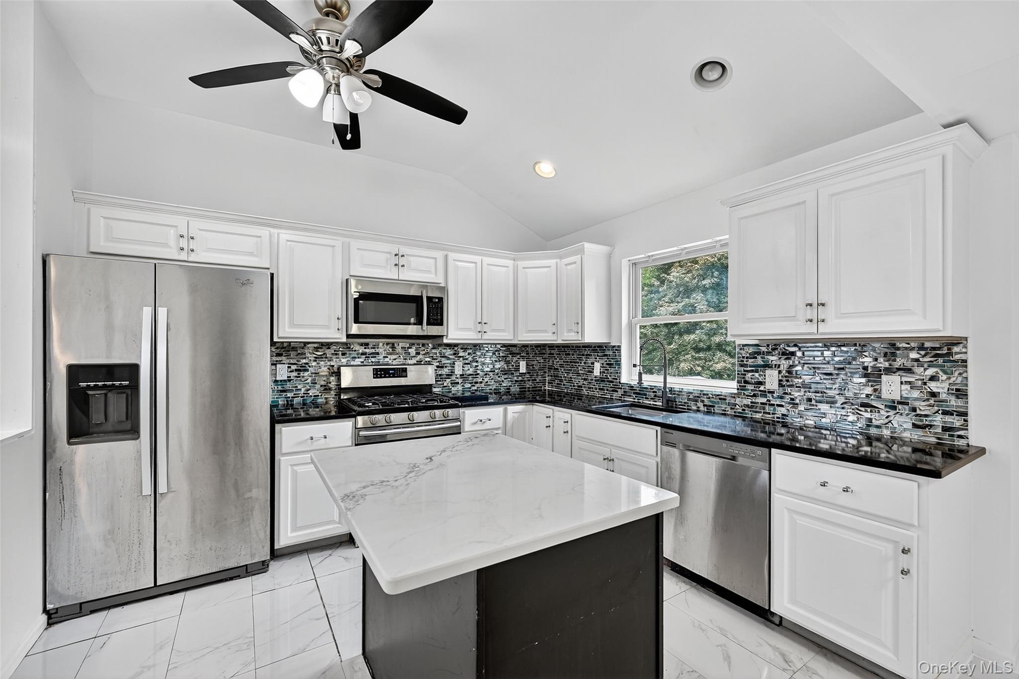 #18 photo, 18 Stonecrest Drive, New Windsor , NY 12553