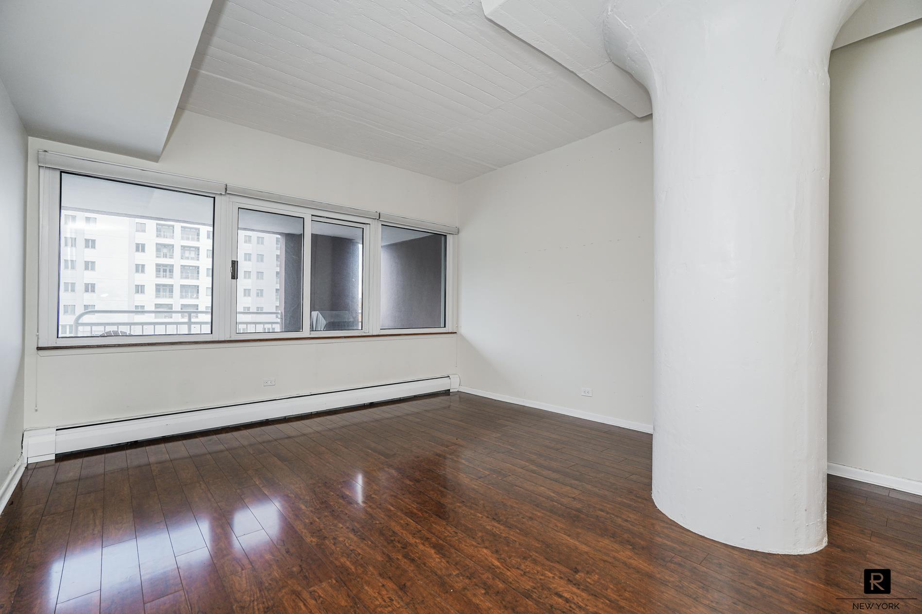 #22 photo, 80 Bay Street, New York City , NY 10301