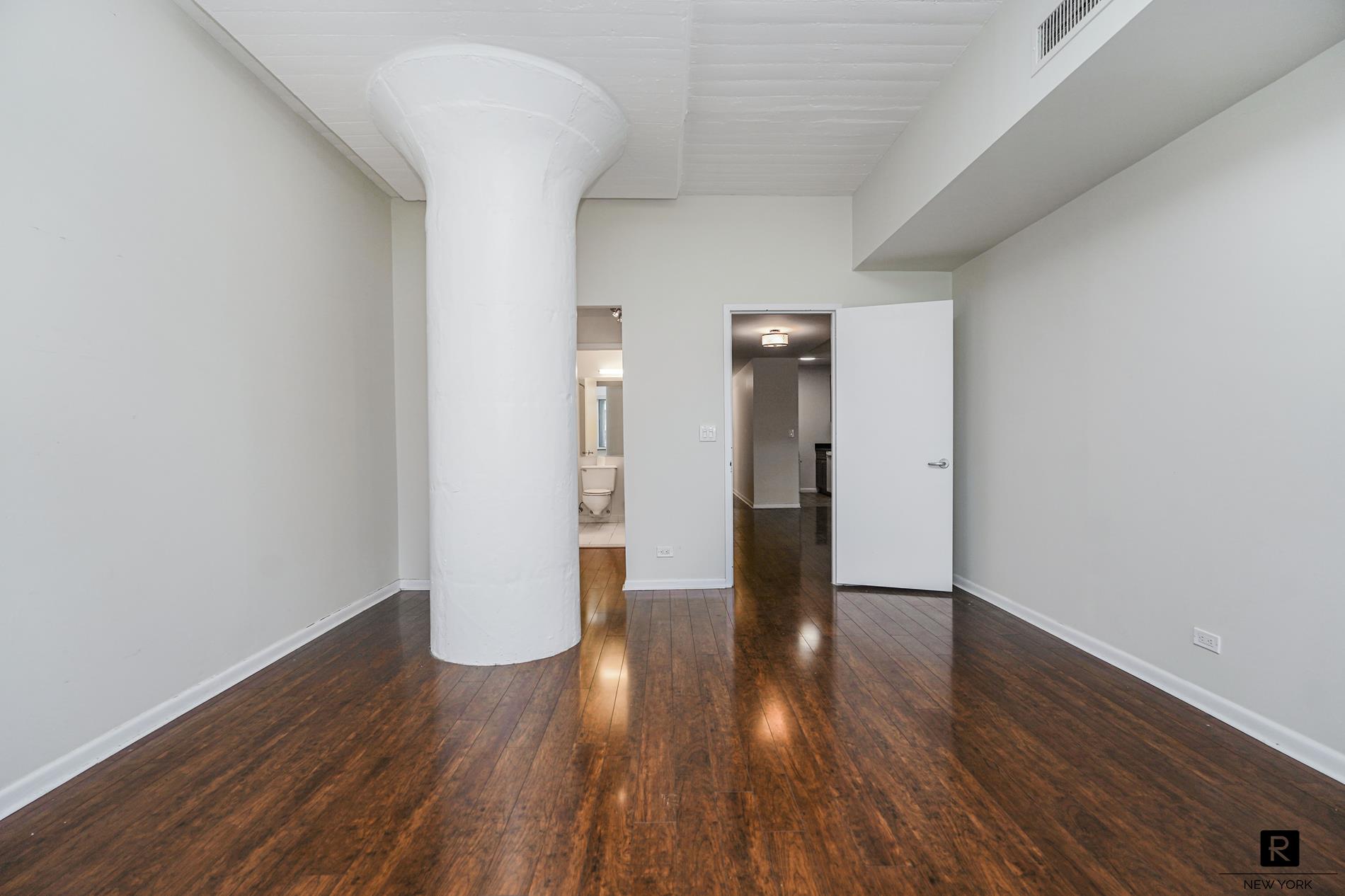 #24 photo, 80 Bay Street, New York City , NY 10301