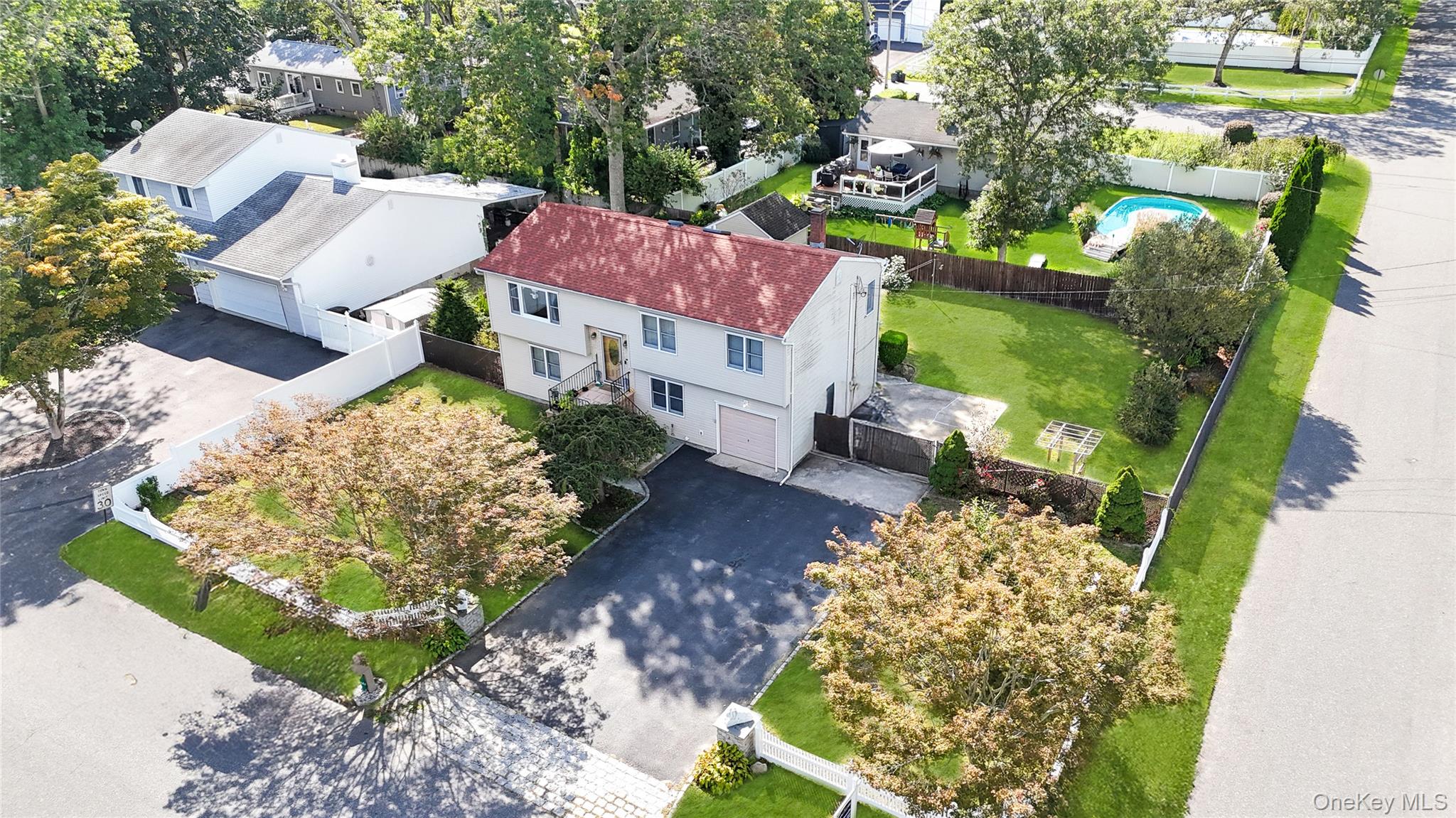 #18 photo, 194 Cranford Boulevard, Mastic , NY 11950