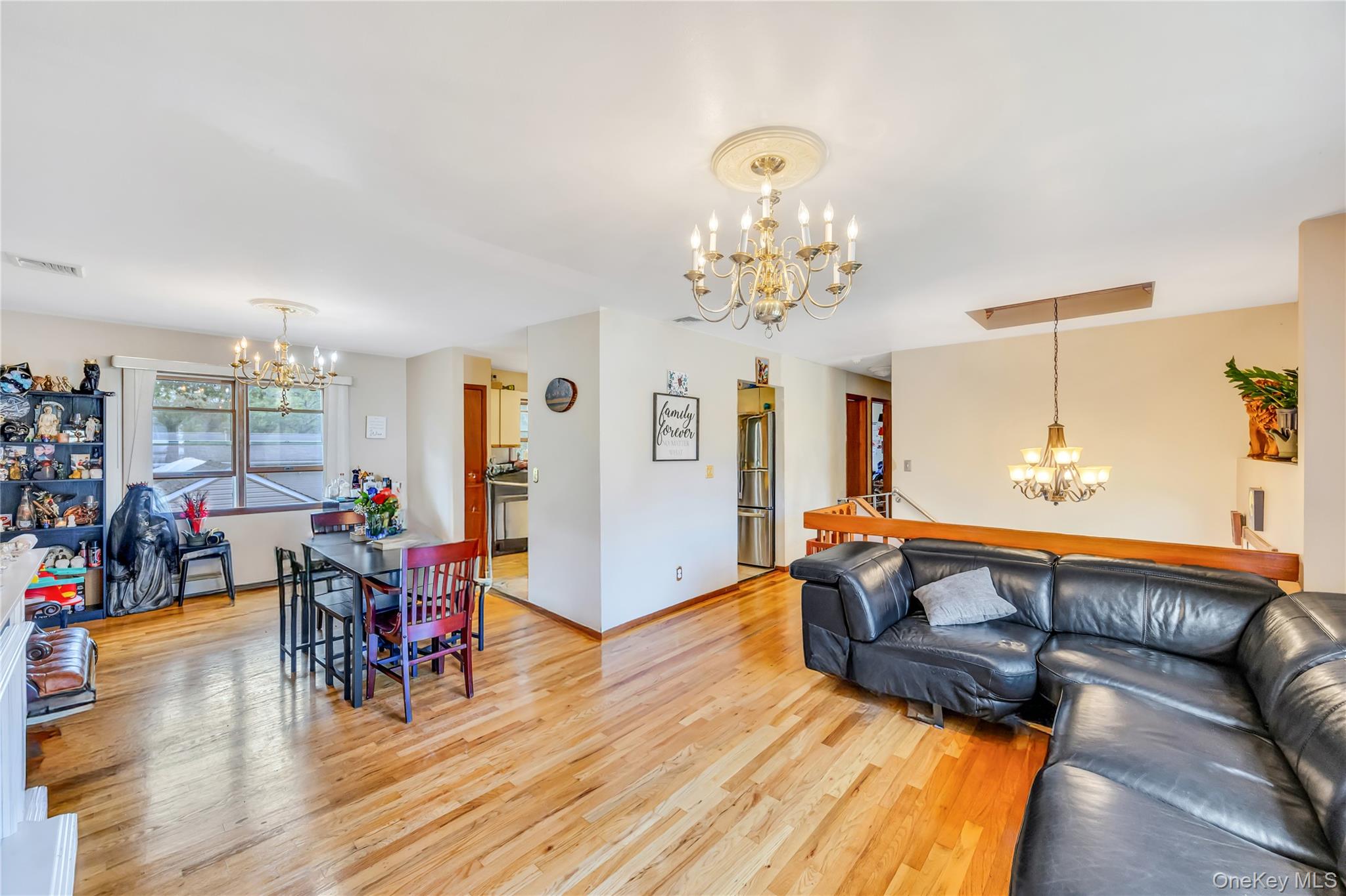 #4 photo, 194 Cranford Boulevard, Mastic , NY 11950