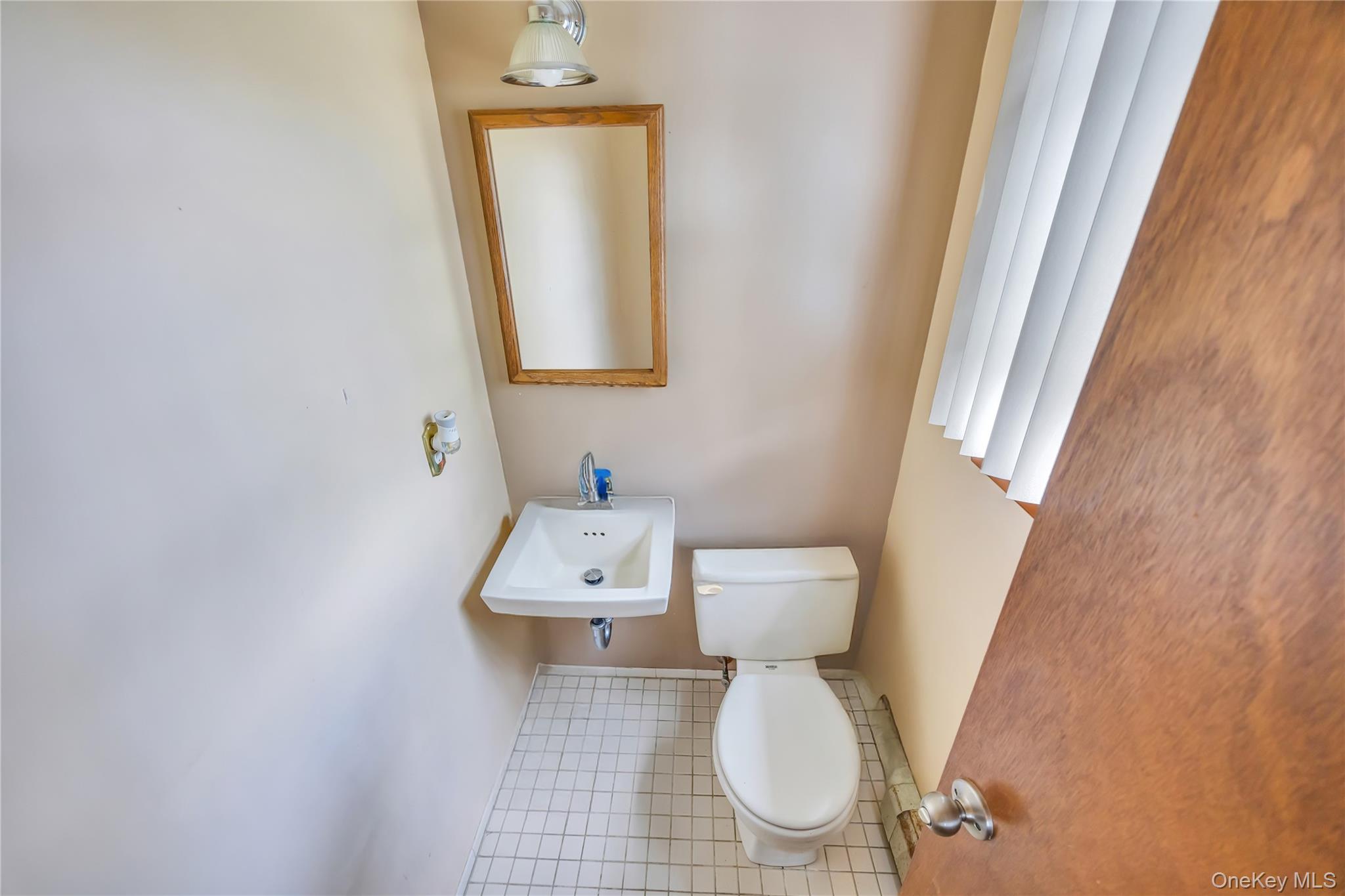 #7 photo, 194 Cranford Boulevard, Mastic , NY 11950