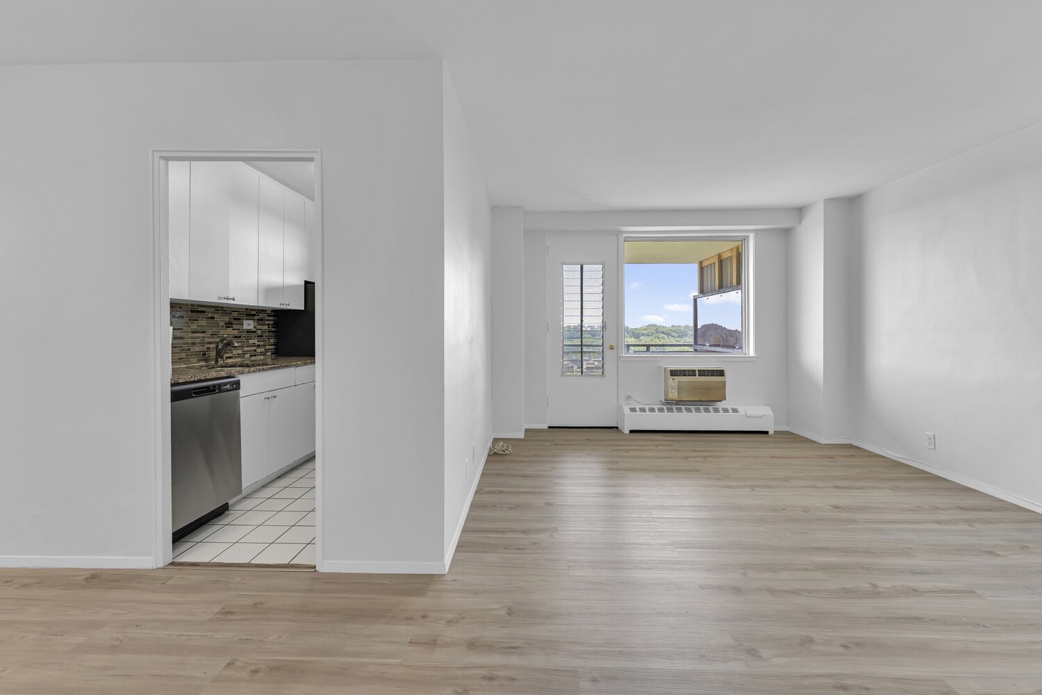 #4 photo, 5700 ARLINGTON Avenue, ブロンクス区 North Riverdale , NY 10471