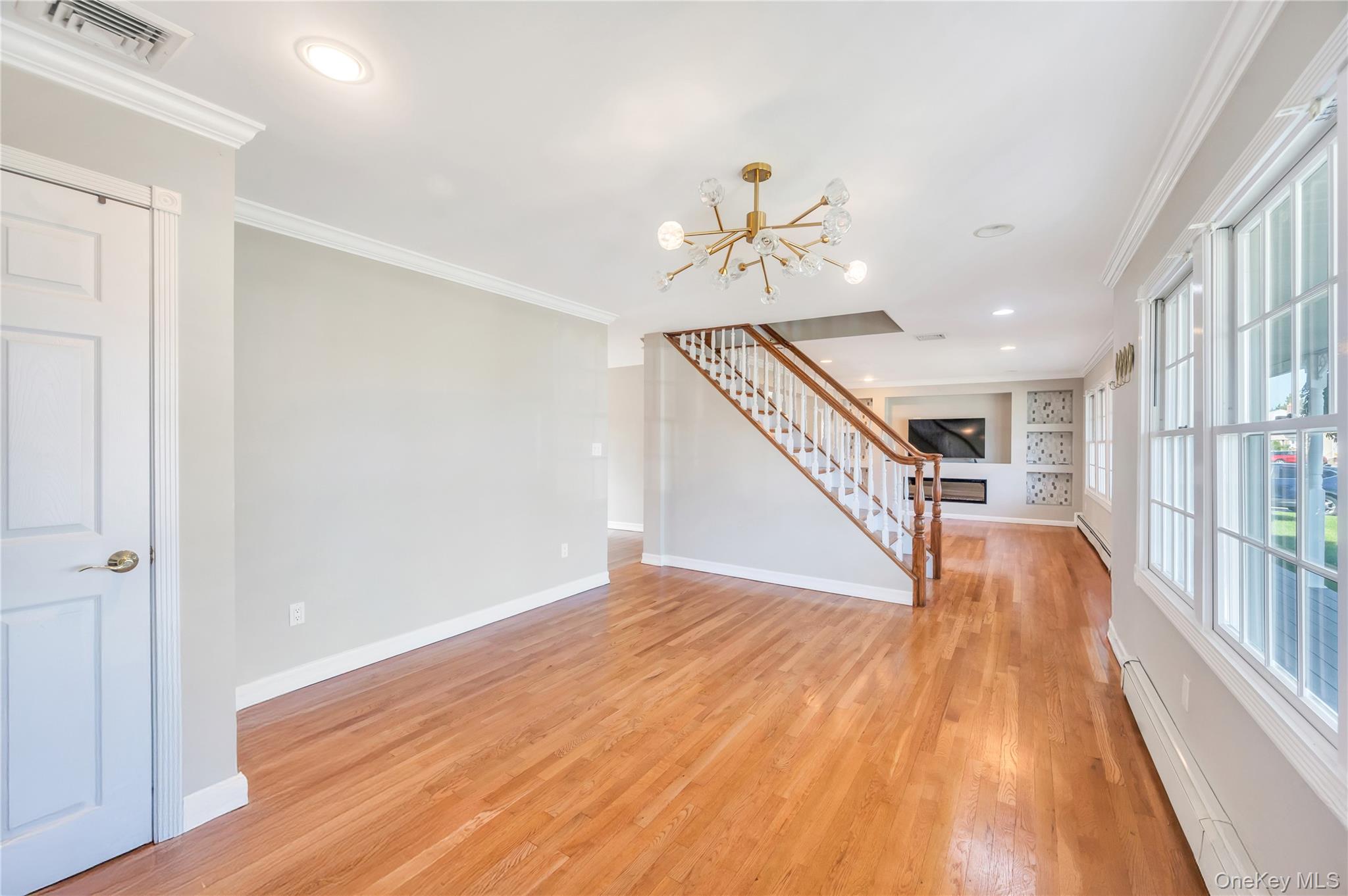 #11 photo, 131 Carol Road, East Meadow , NY 11554