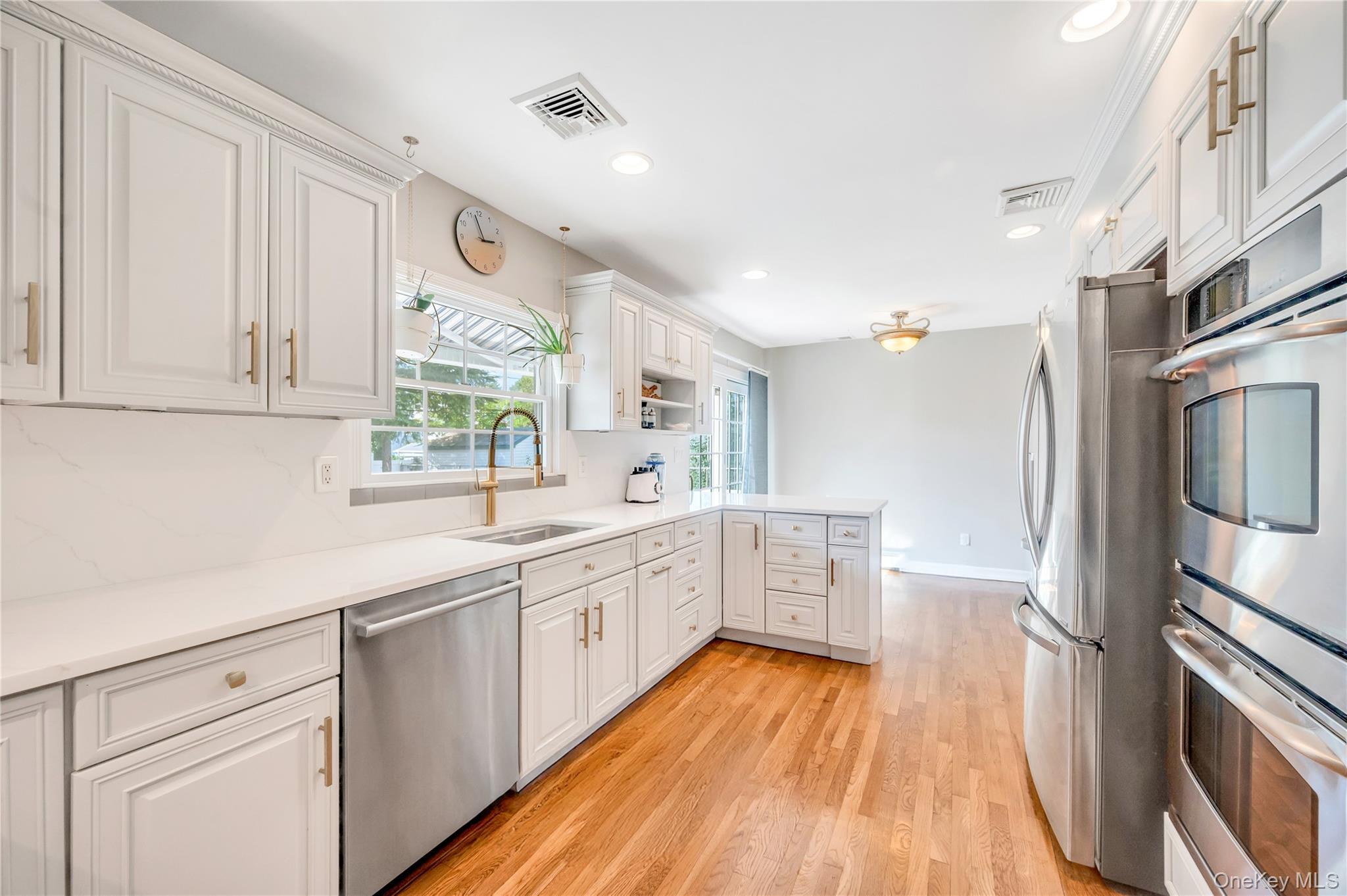 #15 photo, 131 Carol Road, East Meadow , NY 11554