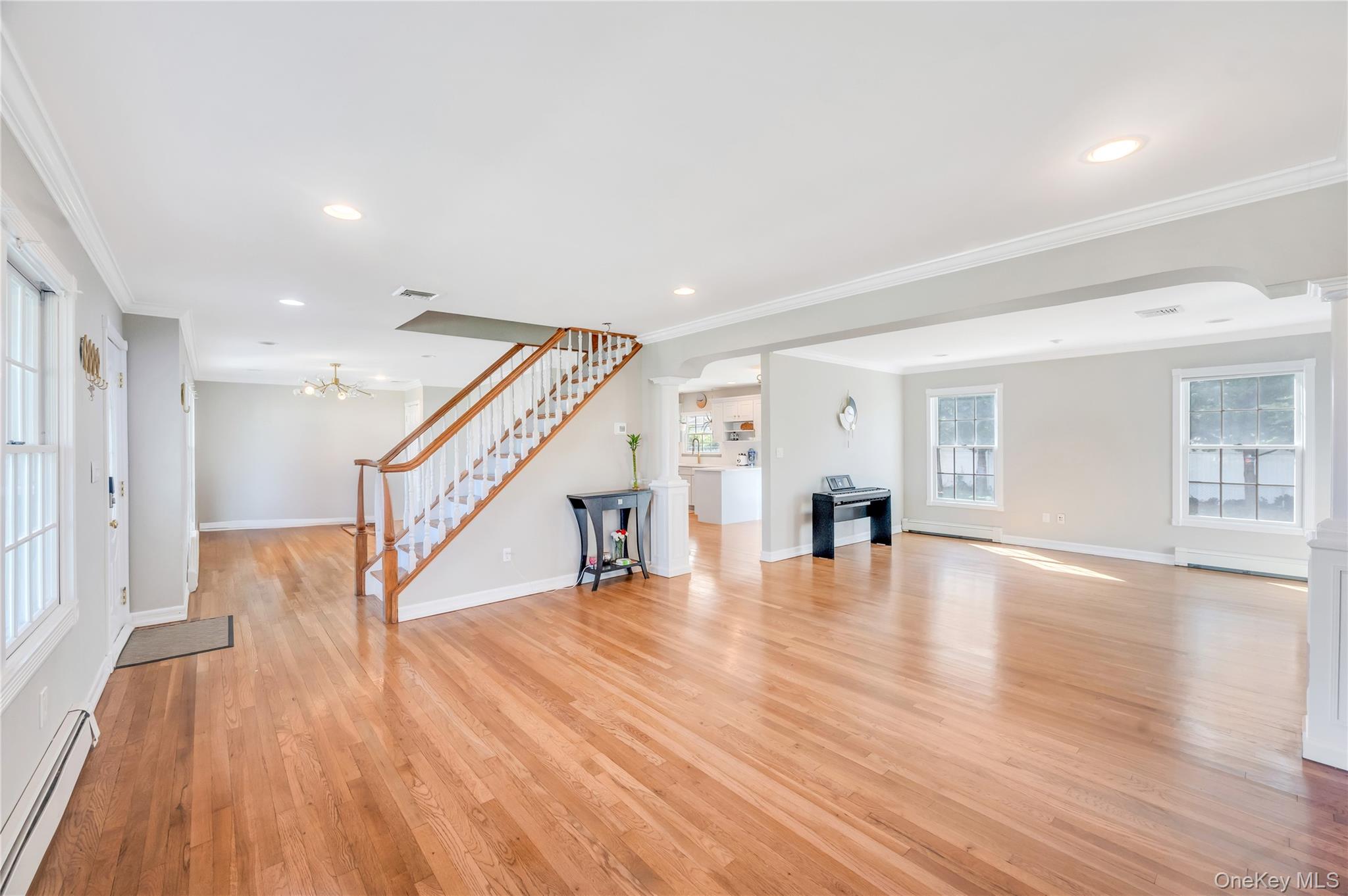 #5 photo, 131 Carol Road, East Meadow , NY 11554