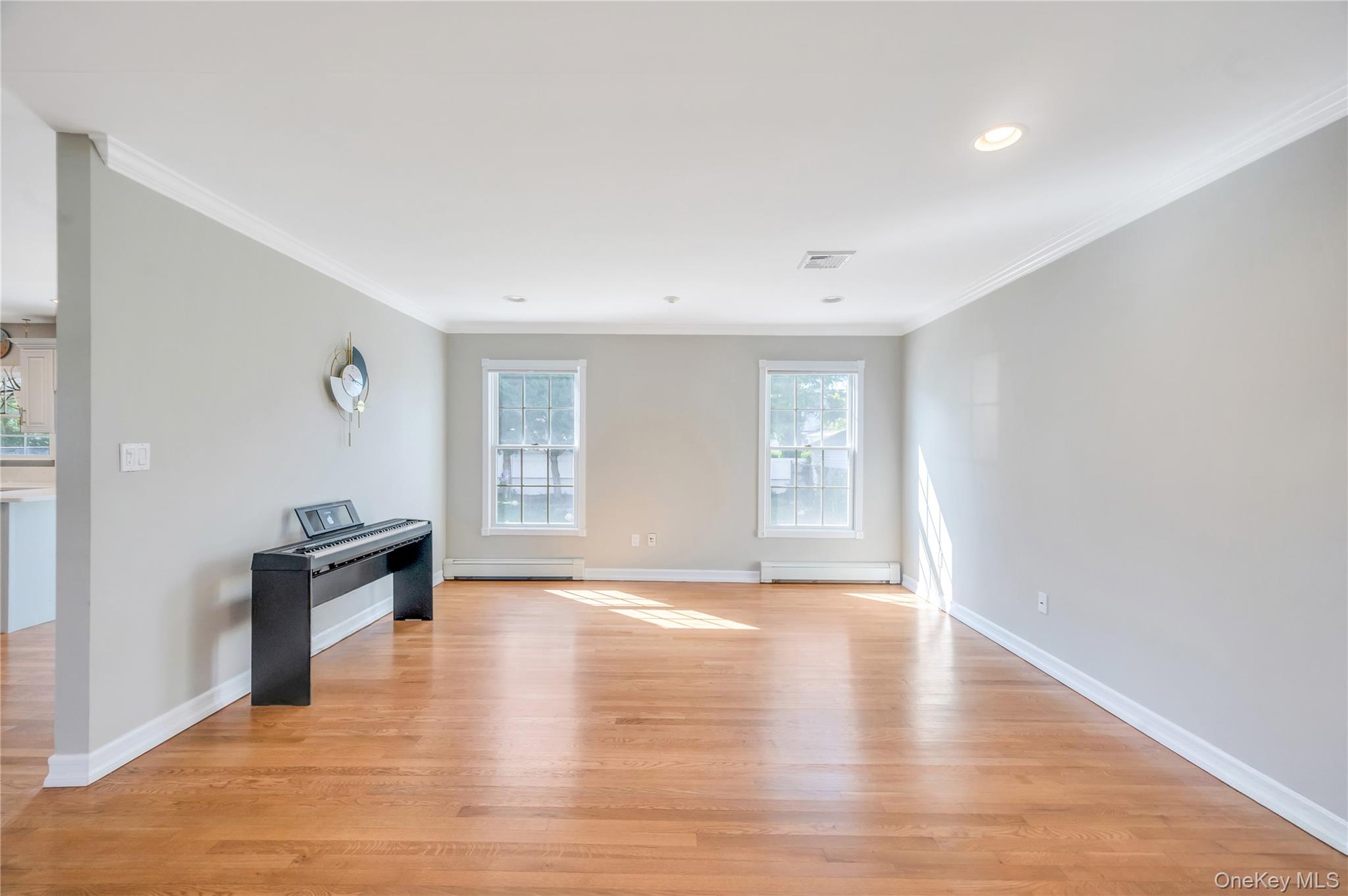 #8 photo, 131 Carol Road, East Meadow , NY 11554