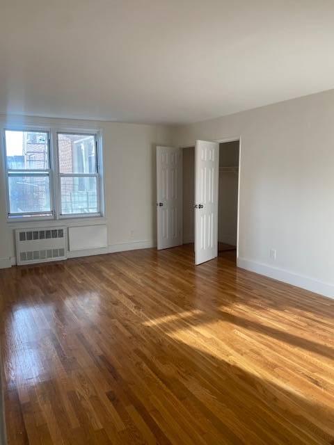 #2 photo, 6601 Burns ST, #4T, REGO PARK , NY 11374
