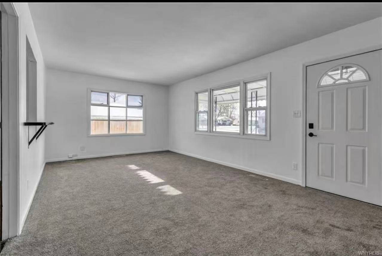 #4 photo, 68 Bellhurst Road, Tonawanda , NY 14150