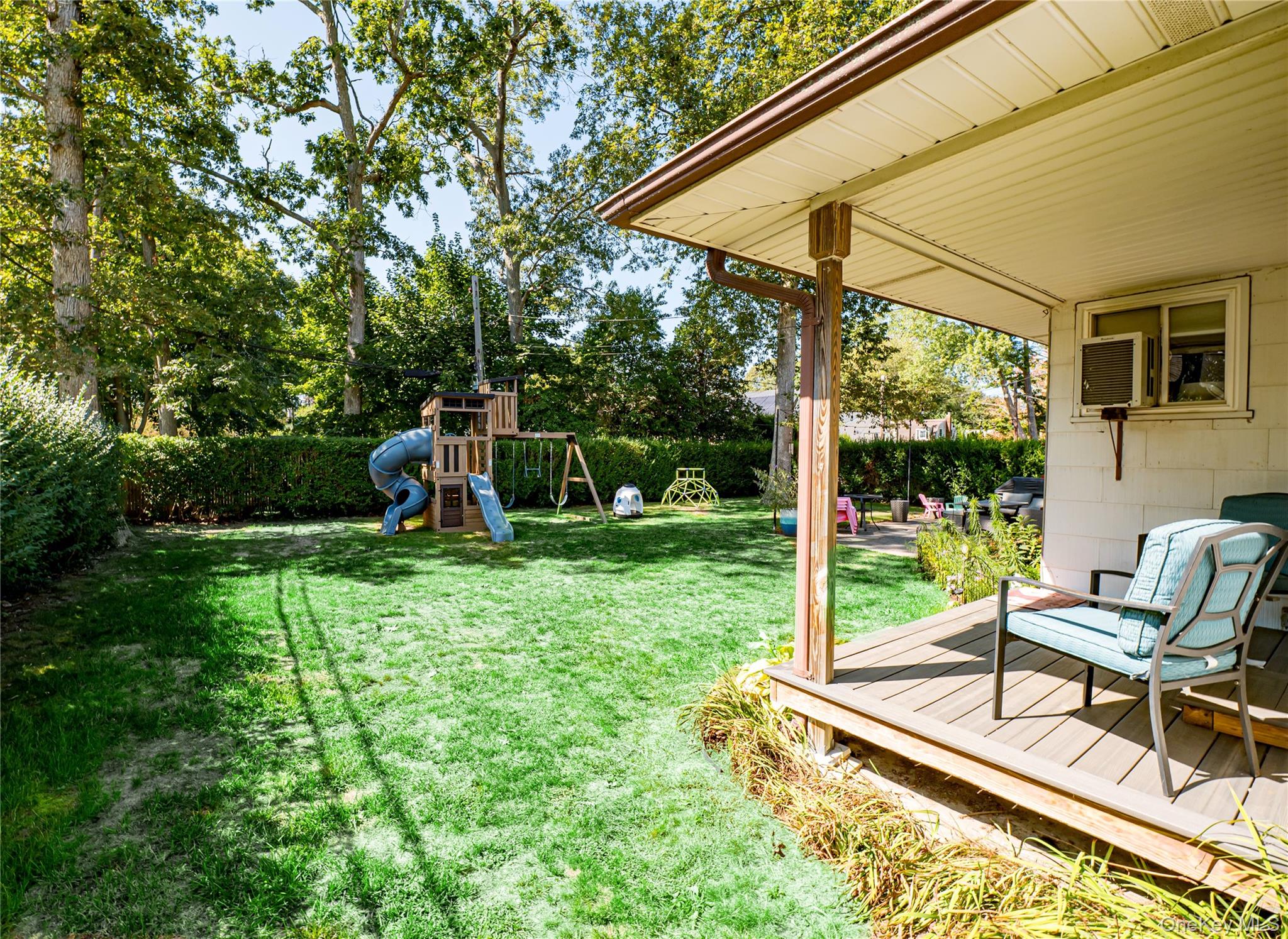 #18 photo, 12 Wadsworth Place, Smithtown , NY 11787