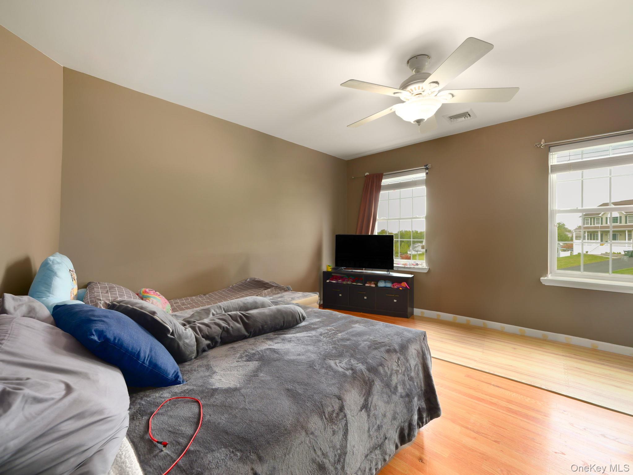 #16 photo, 74 Red Maple Way, New Windsor , NY 12553