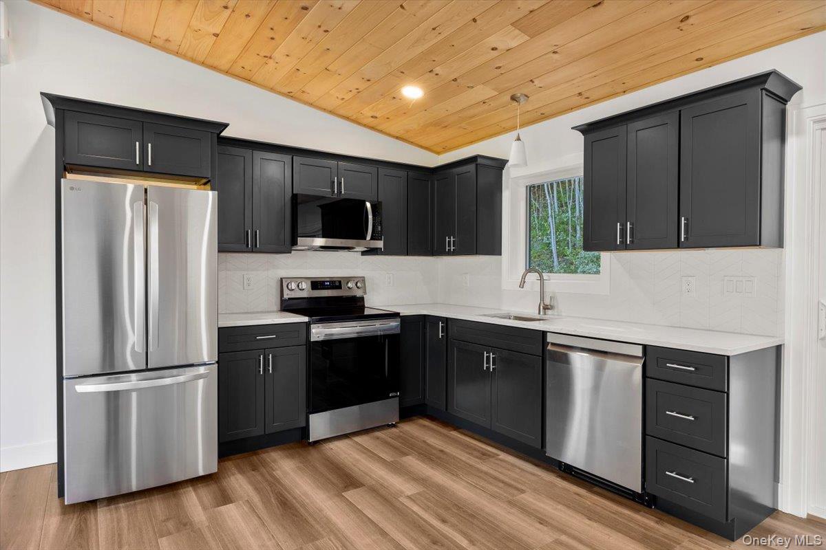 #10 photo, 711 Vedder Mountain Road, Catskill , NY 12414