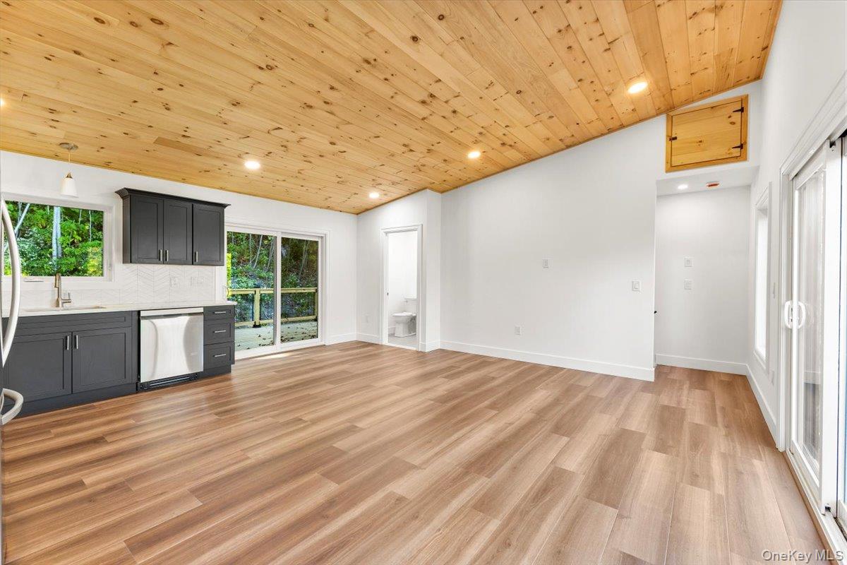 #7 photo, 711 Vedder Mountain Road, Catskill , NY 12414