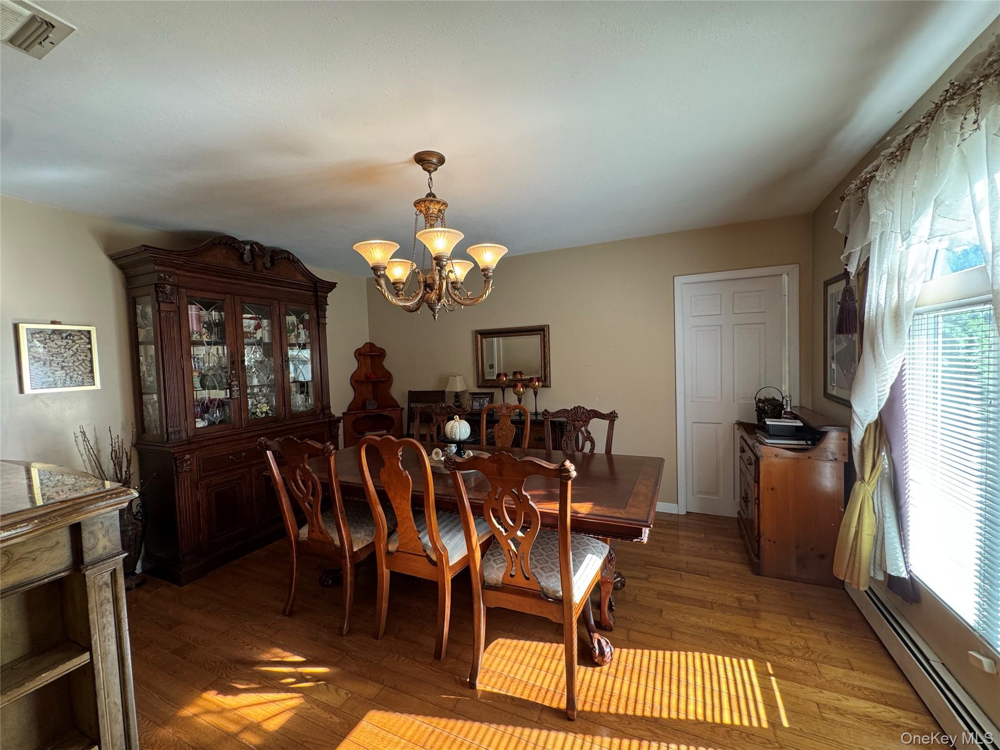 #11 photo, 7 Kingston Road, Mount Sinai , NY 11766