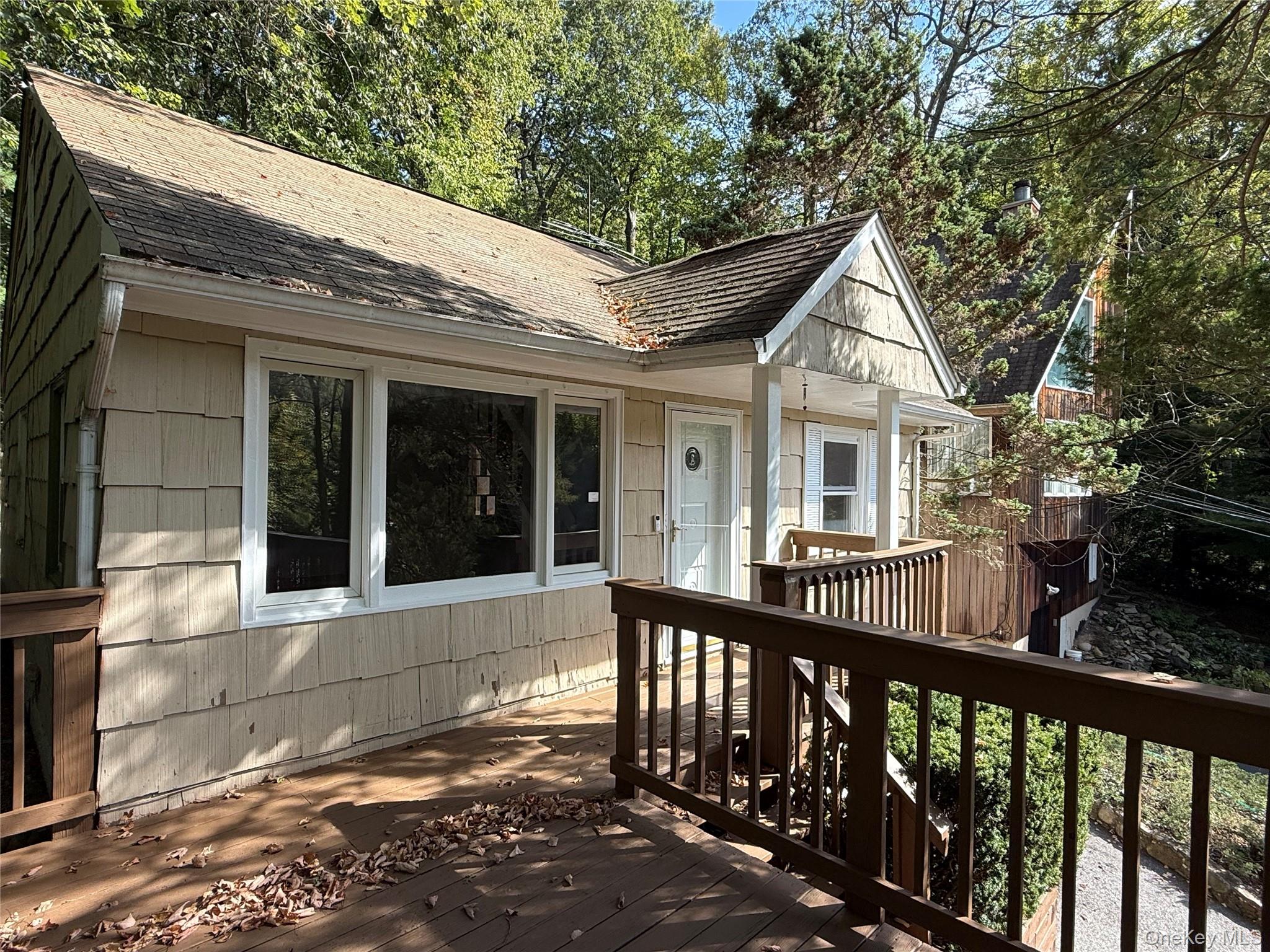 #1 photo, 19 Cotswold Drive, Centerport , NY 11721