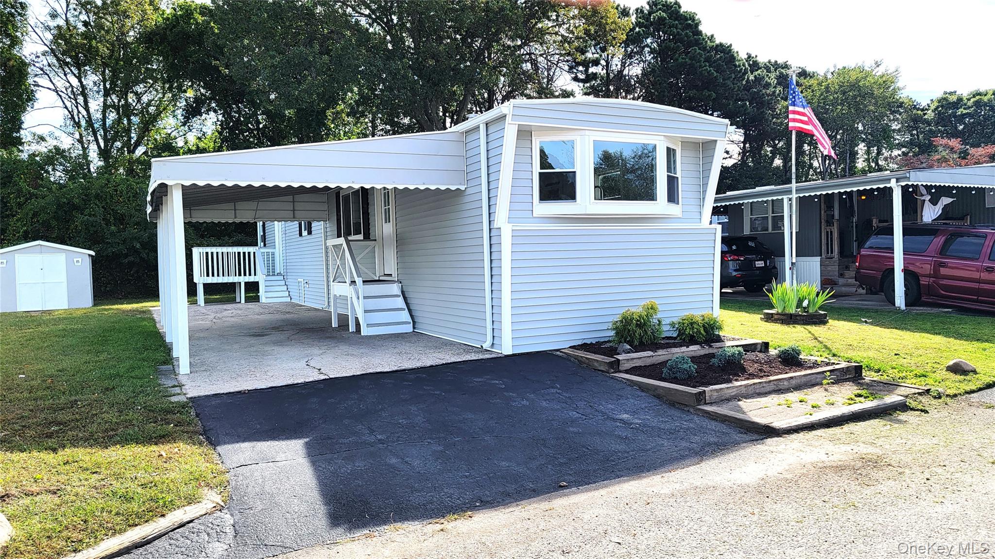 #1 photo, 27 Betsy Ross Drive, Bohemia , NY 11716