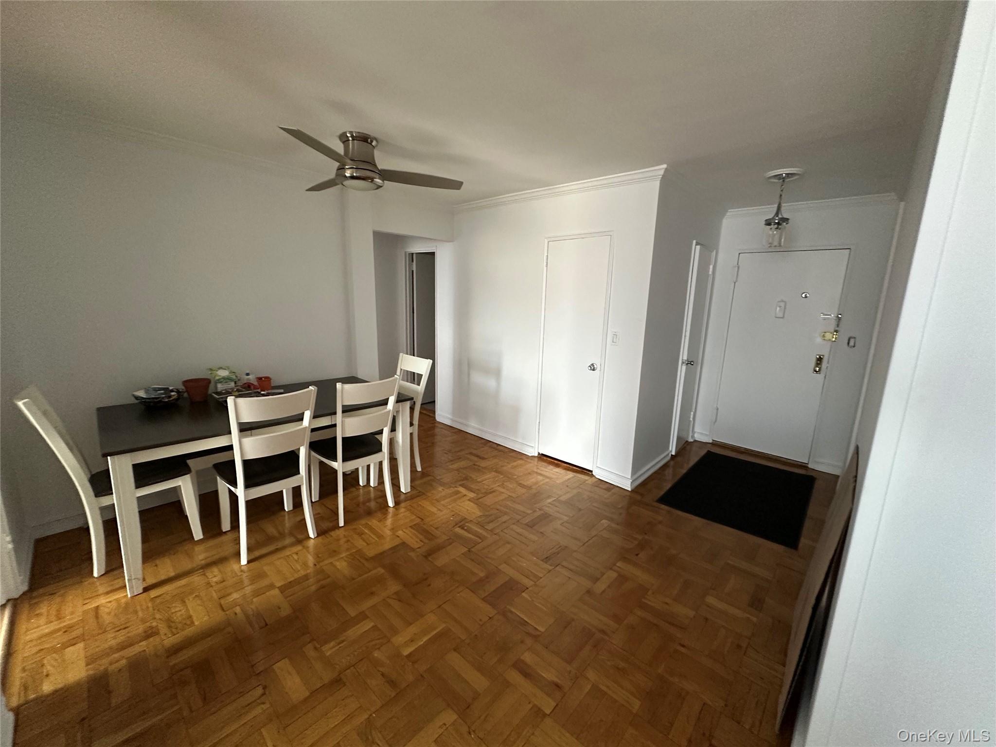 #11 photo, 60 Hempstead Avenue, Lynbrook , NY 11563