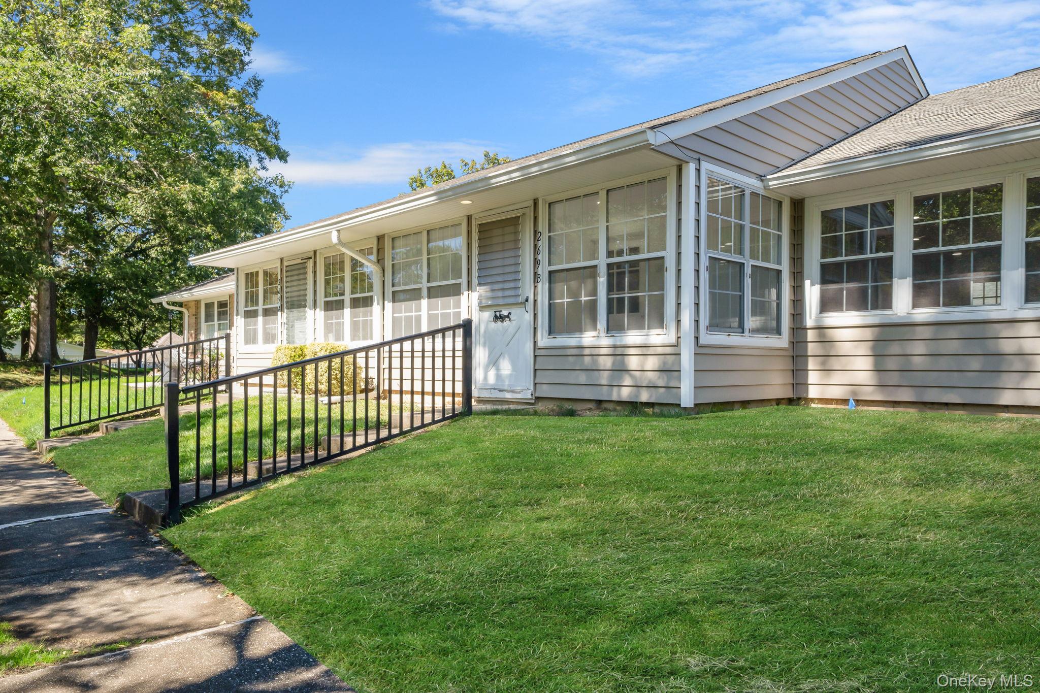 #4 photo, 269 Berwick Court, サフォーク郡 Ridge , NY 11961