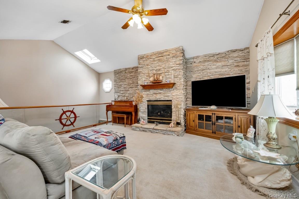 #6 photo, 193 Sportsmans Avenue, Freeport , NY 11520