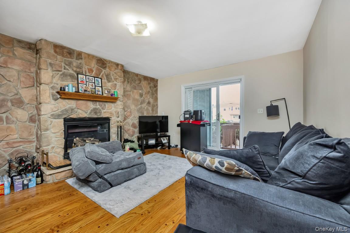 #8 photo, 193 Sportsmans Avenue, Freeport , NY 11520