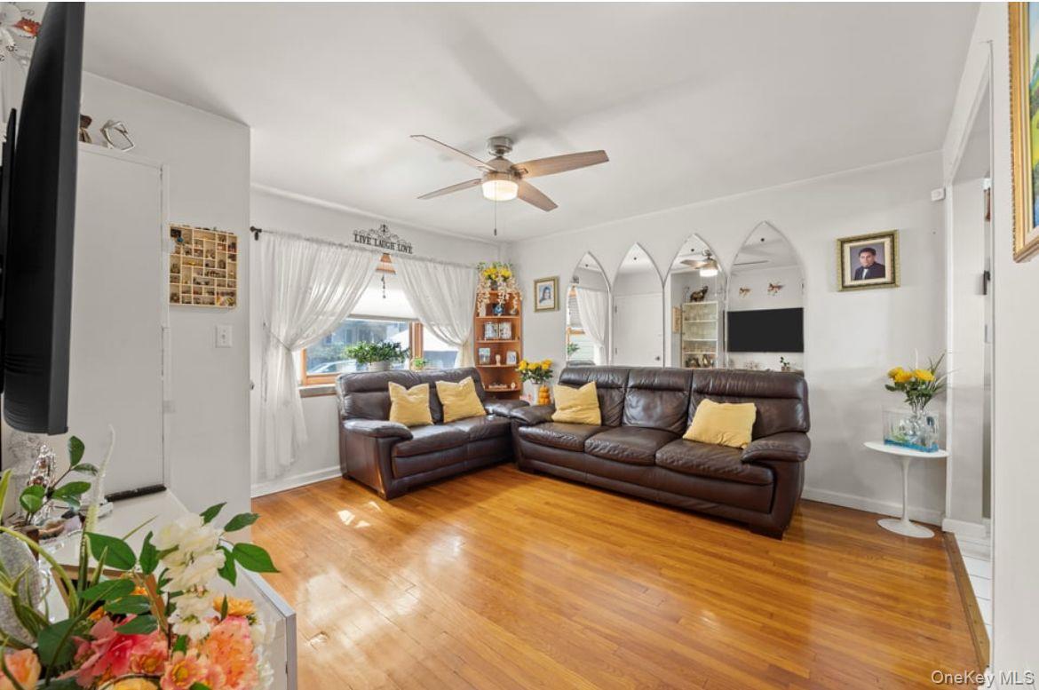 #10 photo, 14224 250th Street, Laurelton , NY 11422