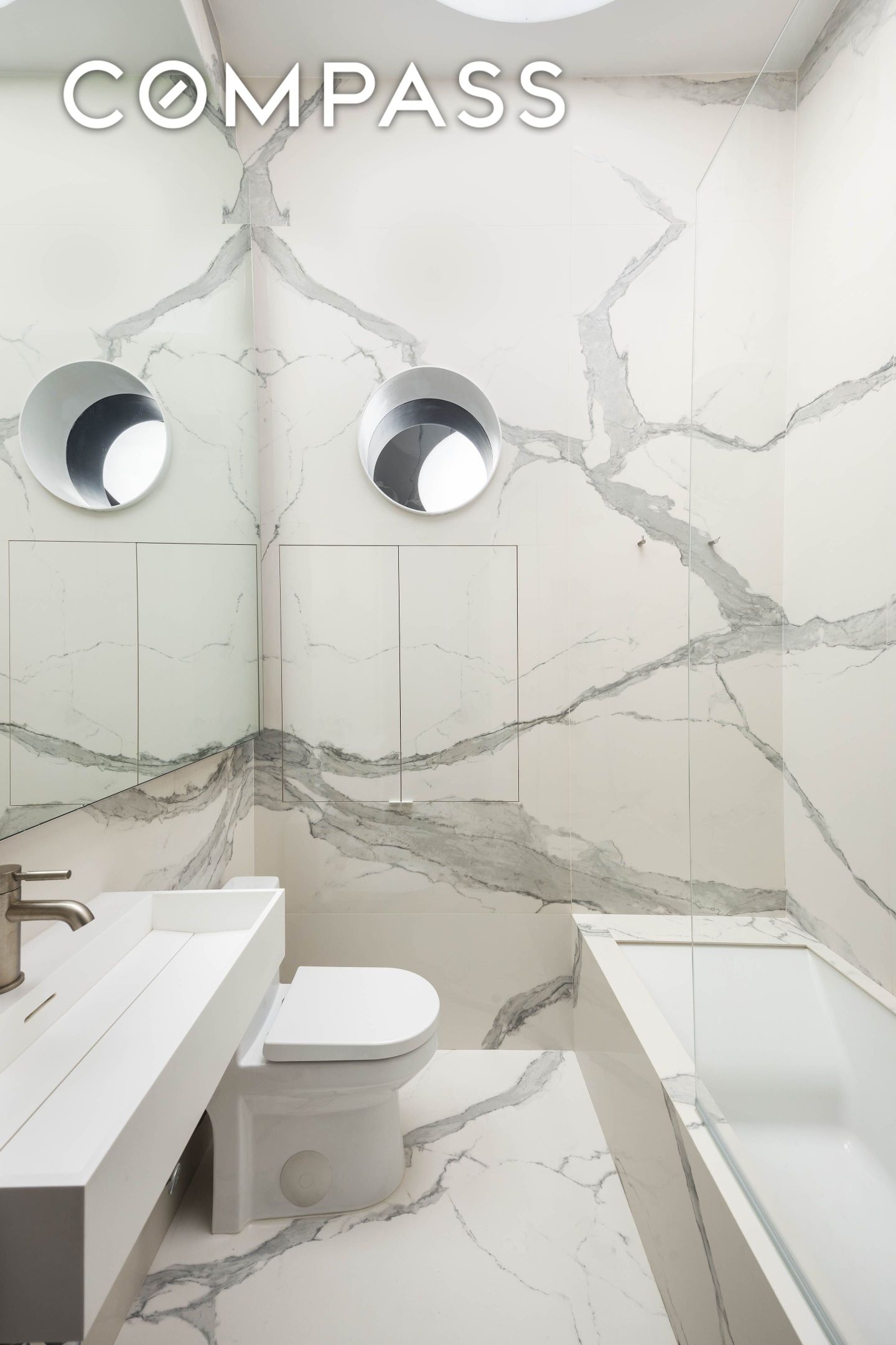 #10 photo, 66 W 11th Street, マンハッタン Greenwich Village , NY 10011