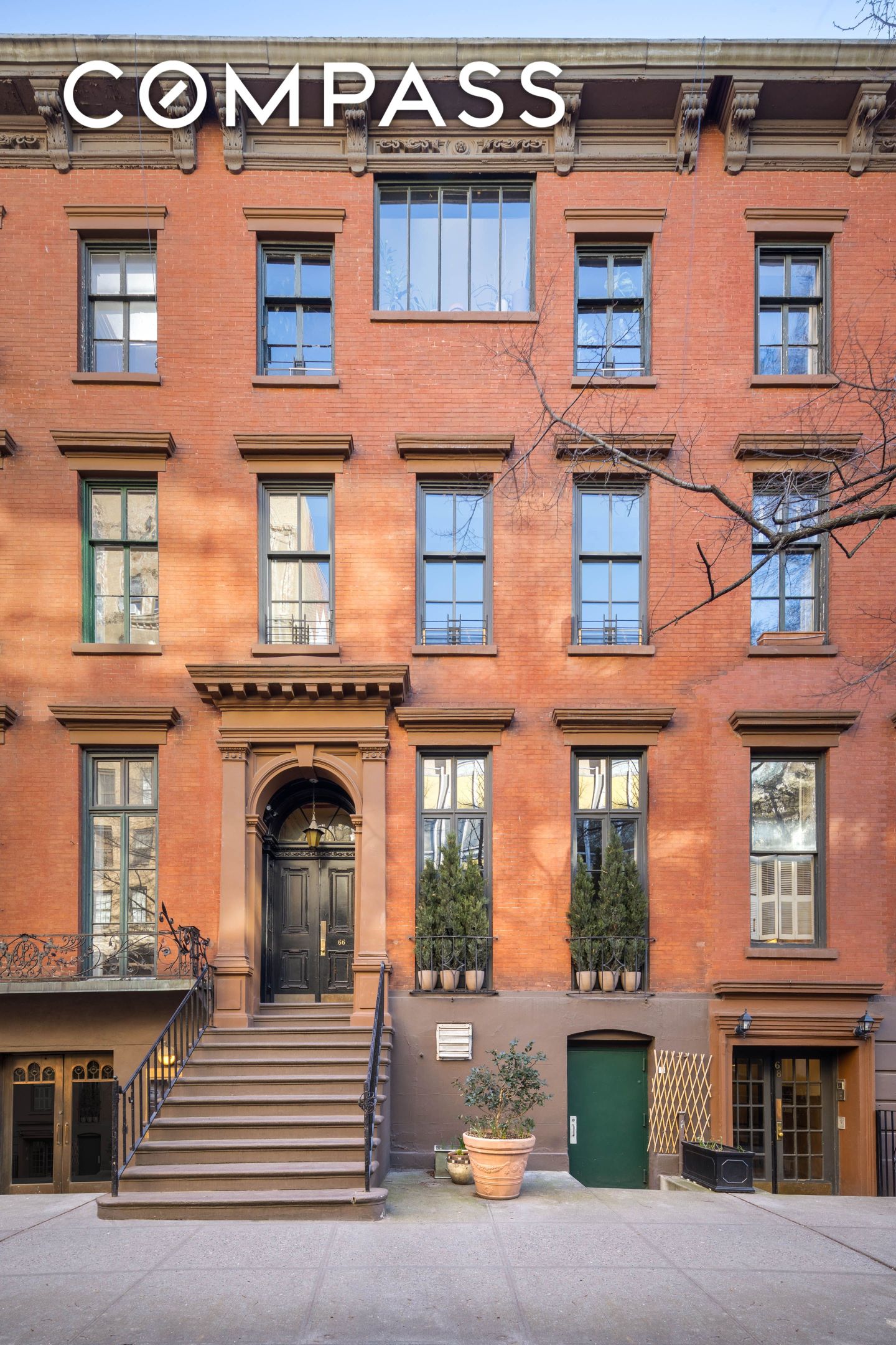 #13 photo, 66 W 11th Street, マンハッタン Greenwich Village , NY 10011