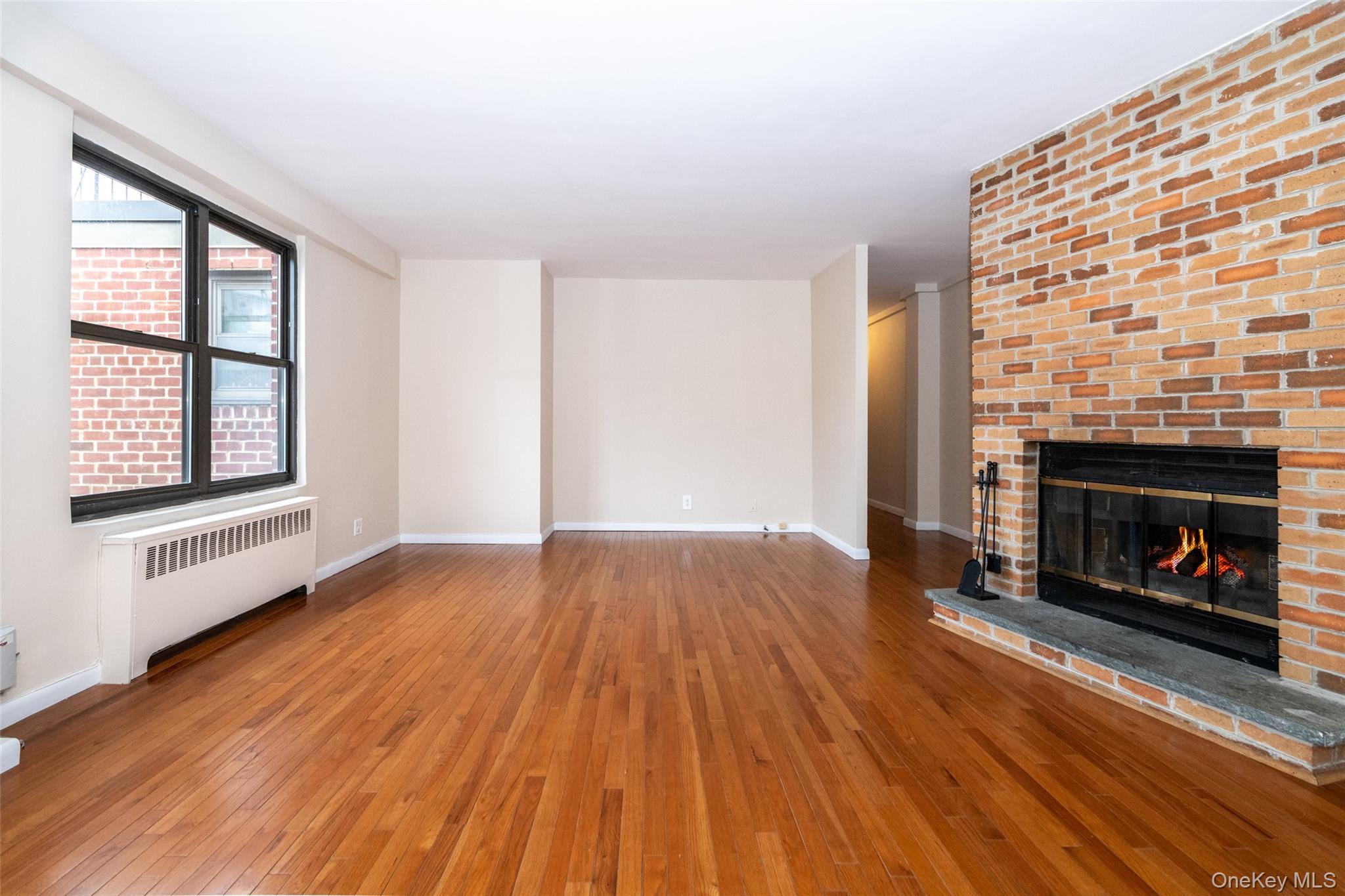 #11 photo, 180 Pearsall Drive, Mount Vernon , NY 10552