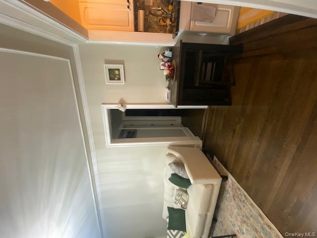 #13 photo, 23 Old Mamaroneck Road, White Plains , NY 10605