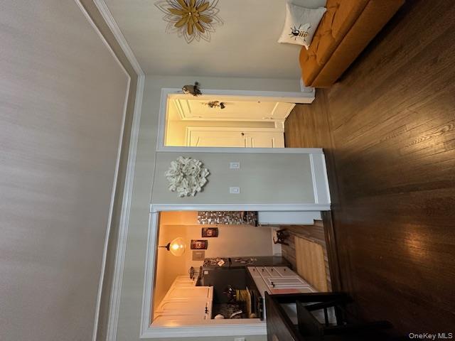 #9 photo, 23 Old Mamaroneck Road, White Plains , NY 10605