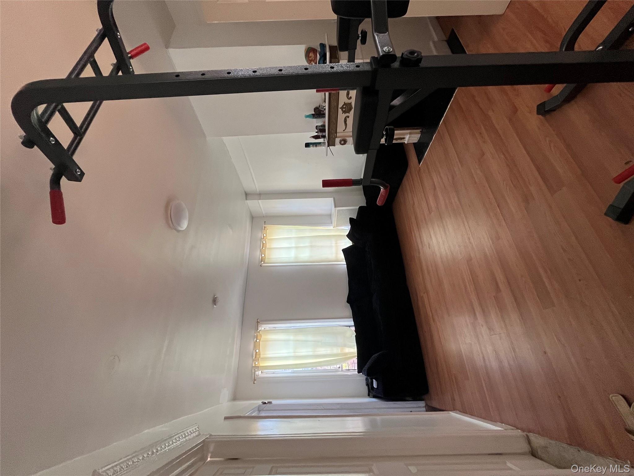 #14 photo, 3935 Barnes Avenue, Bronx , NY 10466