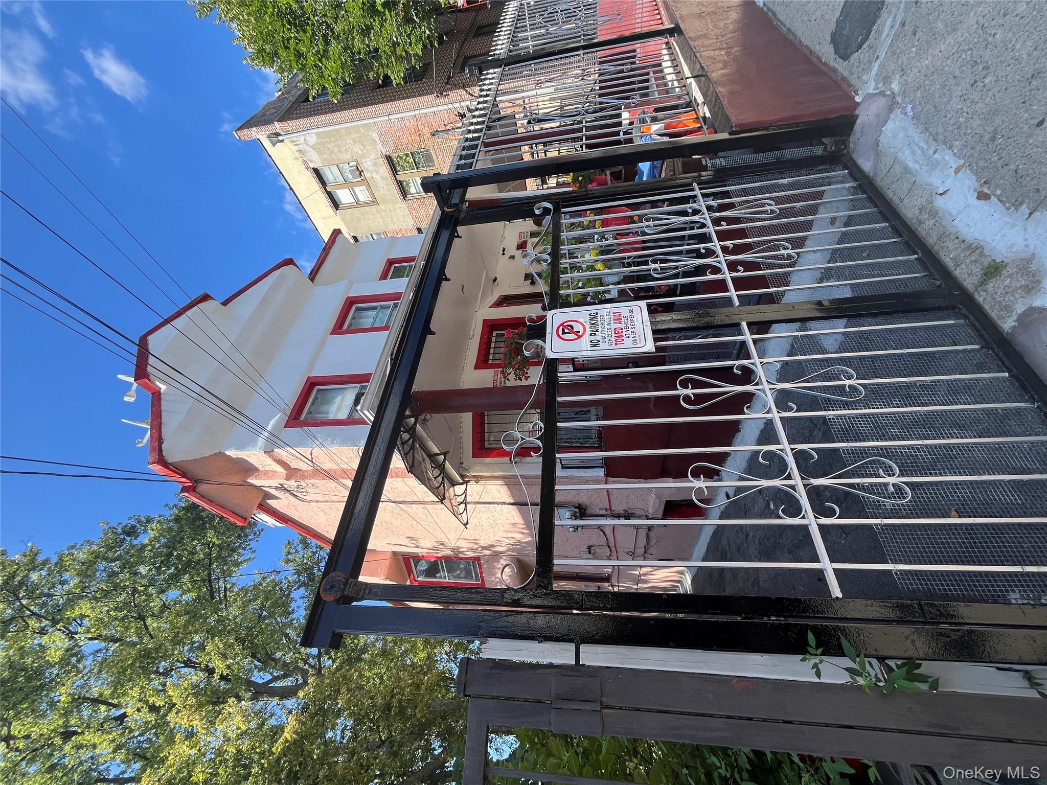 #17 photo, 3935 Barnes Avenue, Bronx , NY 10466