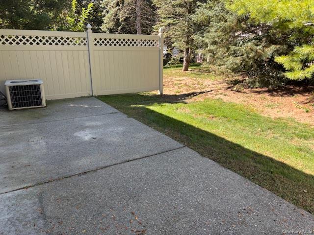 #19 photo, 35 Deer Crossing Drive, Fishkill , NY 12524