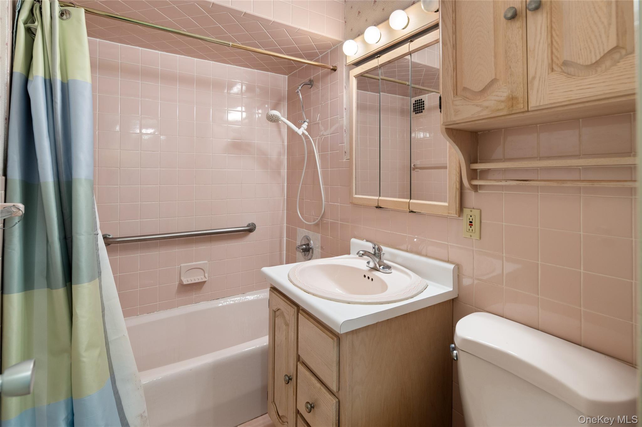 #11 photo, 25 Stewart Place, Mount Kisco , NY 10549