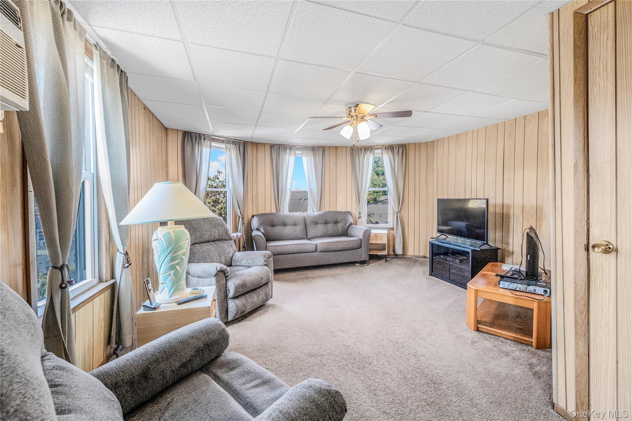 #16 photo, 284 AKA 11 Tompkins Avenue, Yonkers , NY 10710