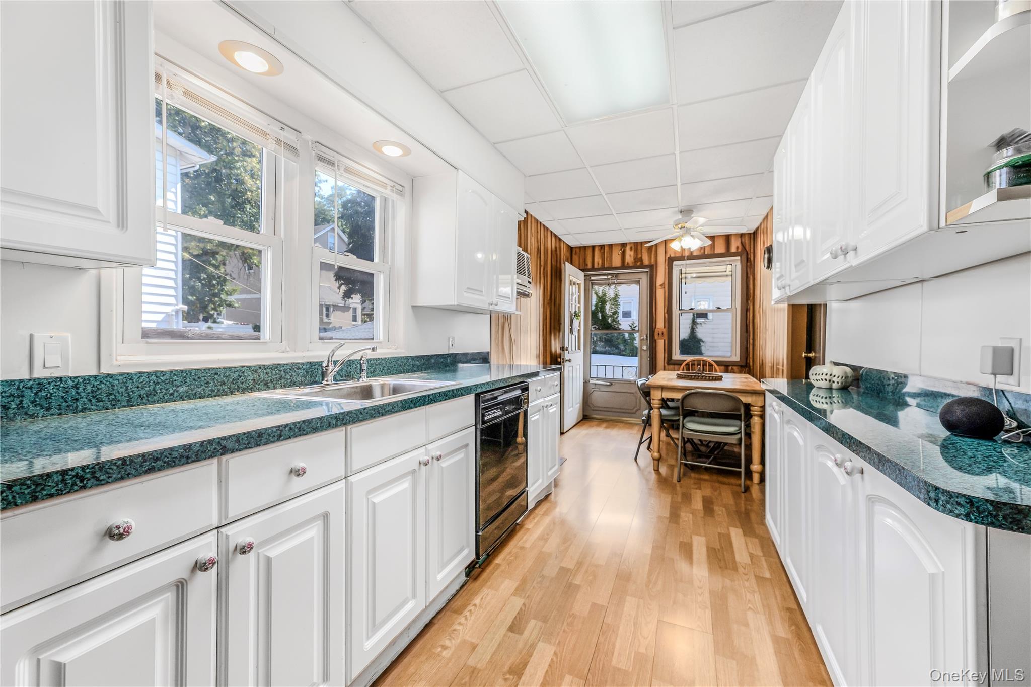 #2 photo, 284 AKA 11 Tompkins Avenue, Yonkers , NY 10710