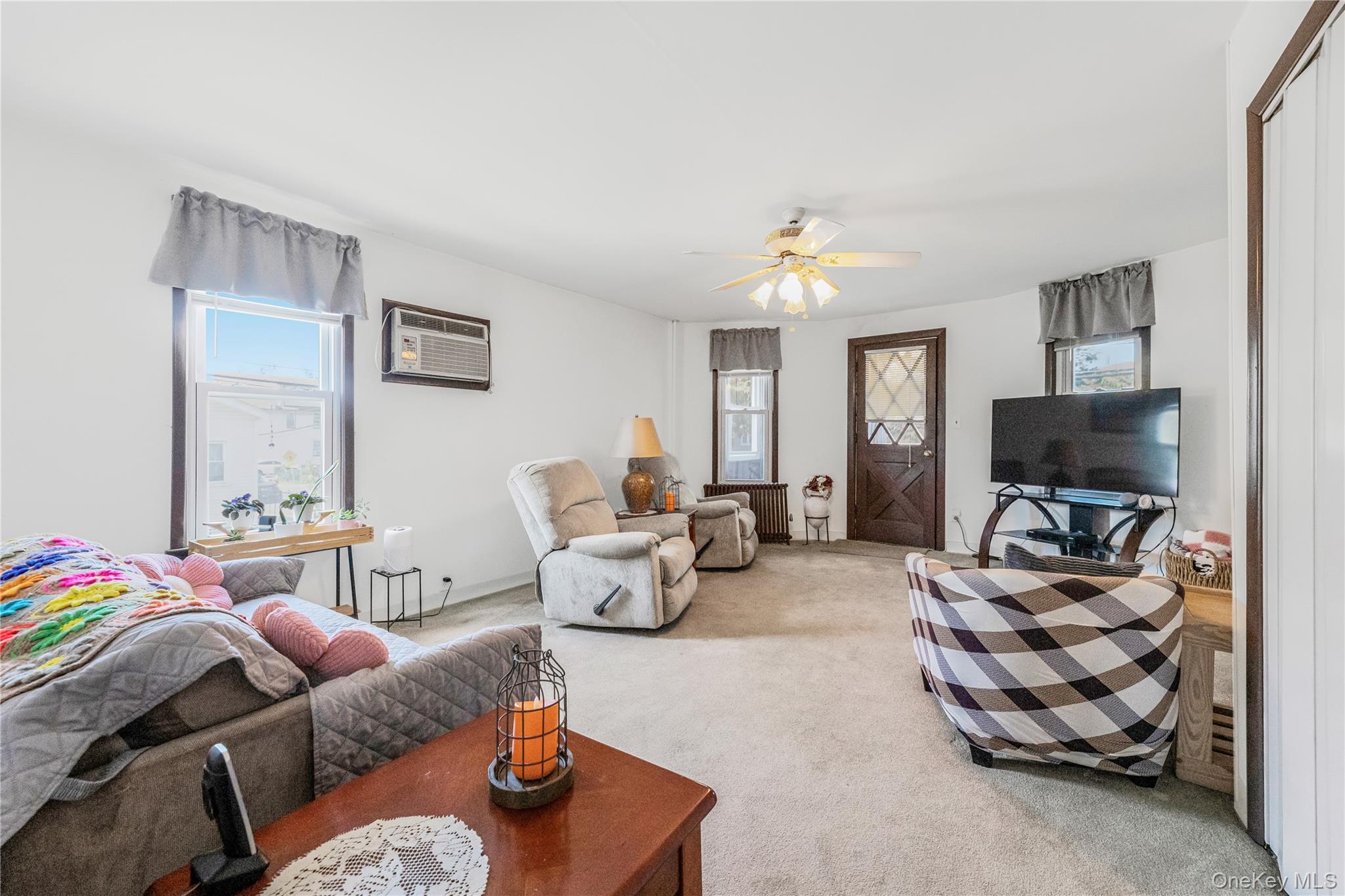 #6 photo, 284 AKA 11 Tompkins Avenue, Yonkers , NY 10710