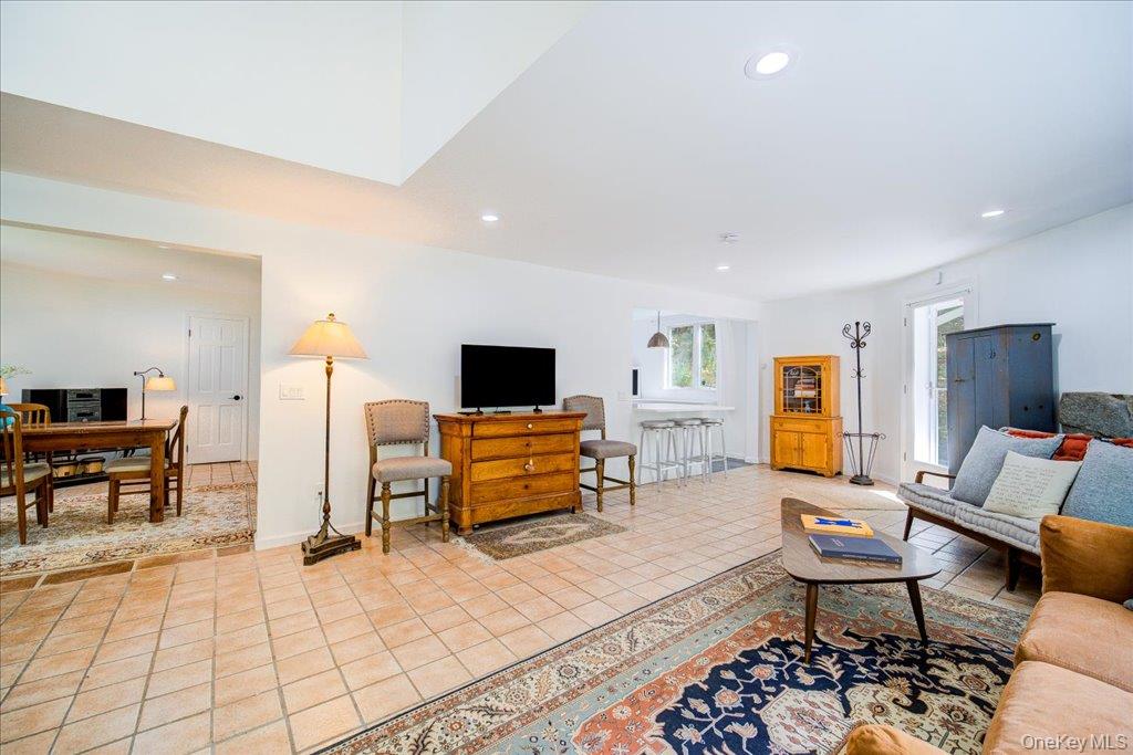 #5 photo, 456 Oscawana Lake Road, Putnam Valley , NY 10579